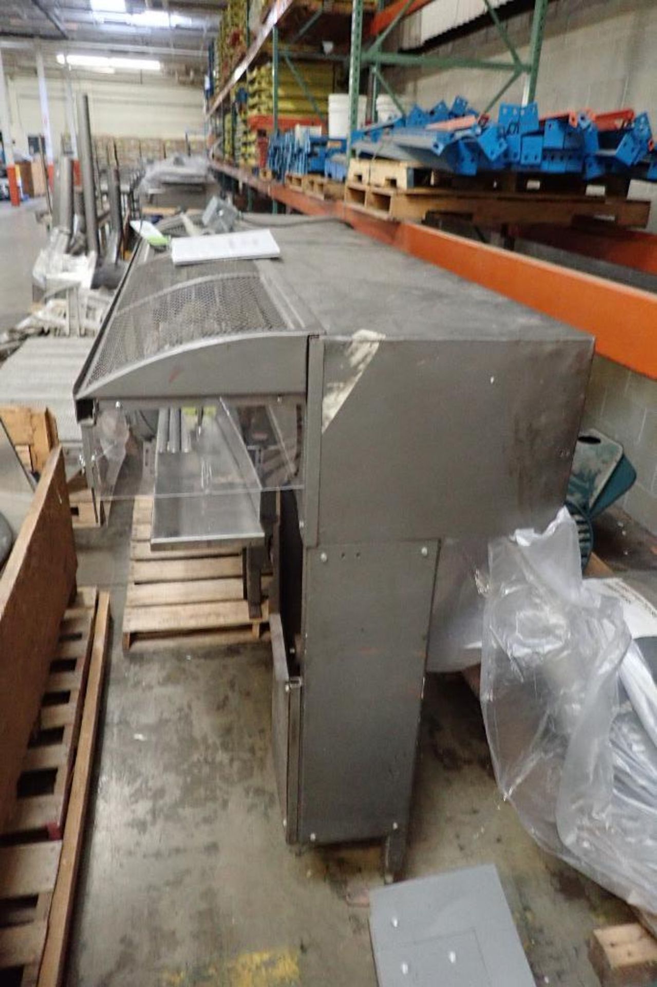 Formost bagger, Model BL5, SN 7271, infeed and discharge conveyor, 24 in. long x 6 in. wide lug infe - Image 6 of 18