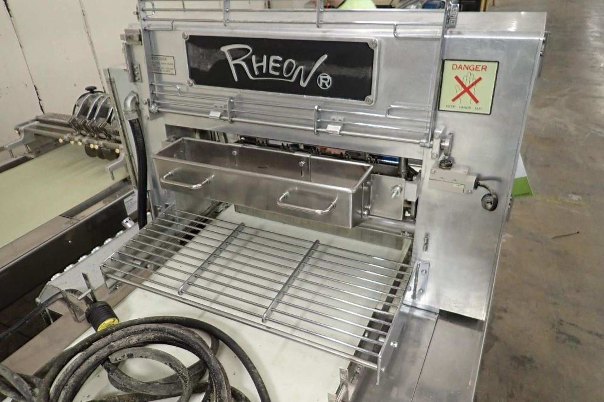 Rheon sheeting line, action roller, Model AM011, SN 00044, flour sweeper Model FV111, SN 00024, guil - Image 24 of 31