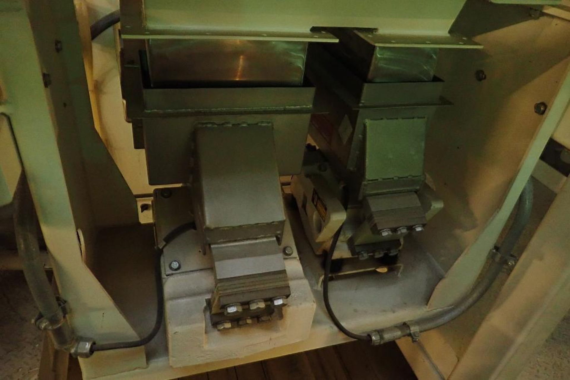 Fischbein bag sealer, Model HAS1003001000000, SN HAS001090100, with Slidell conveyor, Model 1012 160 - Image 25 of 27