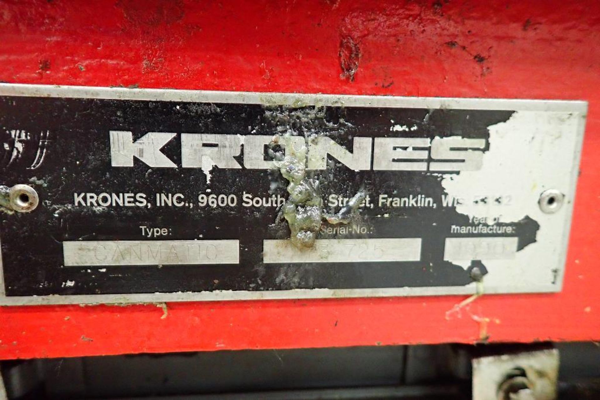 Krones canmatic labeler, with controls, spare parts and change parts on (4) skids. - ** Located in B - Image 10 of 15
