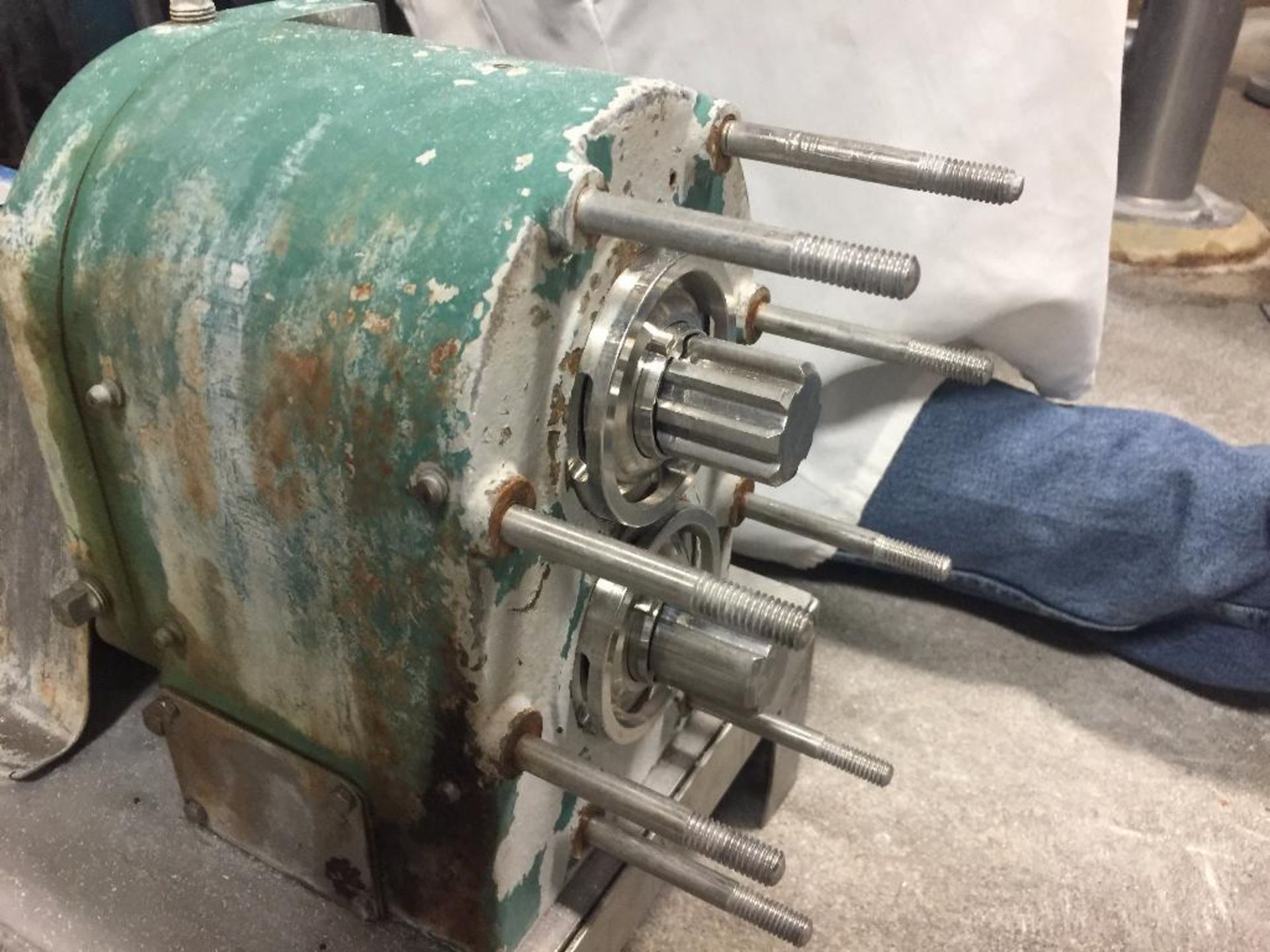 Triclover PD pump, motor and drive. - ** Located in South Beloit, Illinois ** Rigging Fee: $175 - Bild 2 aus 4