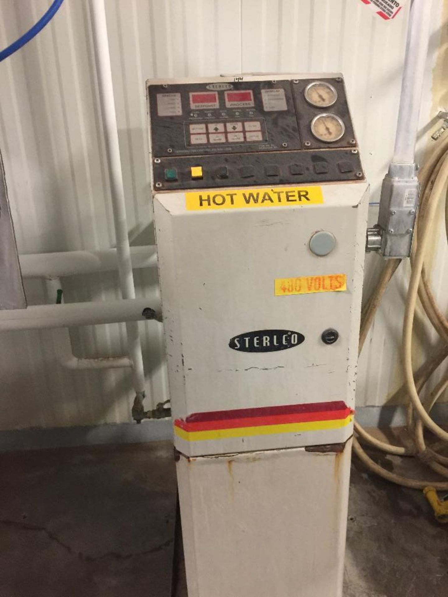Sterlco hot water heater. - ** Located in South Beloit, Illinois ** Rigging Fee: $200 - Image 4 of 4