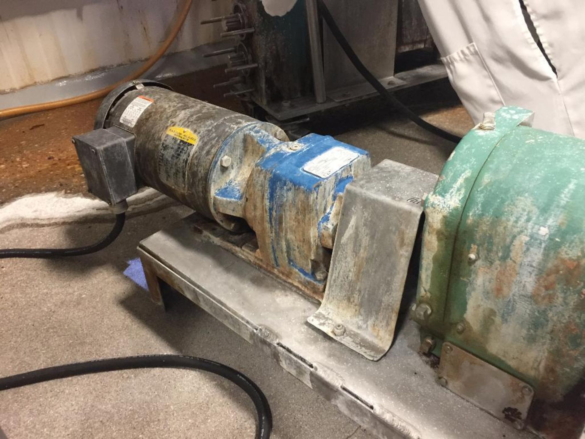 Triclover PD pump, motor and drive. - ** Located in South Beloit, Illinois ** Rigging Fee: $175