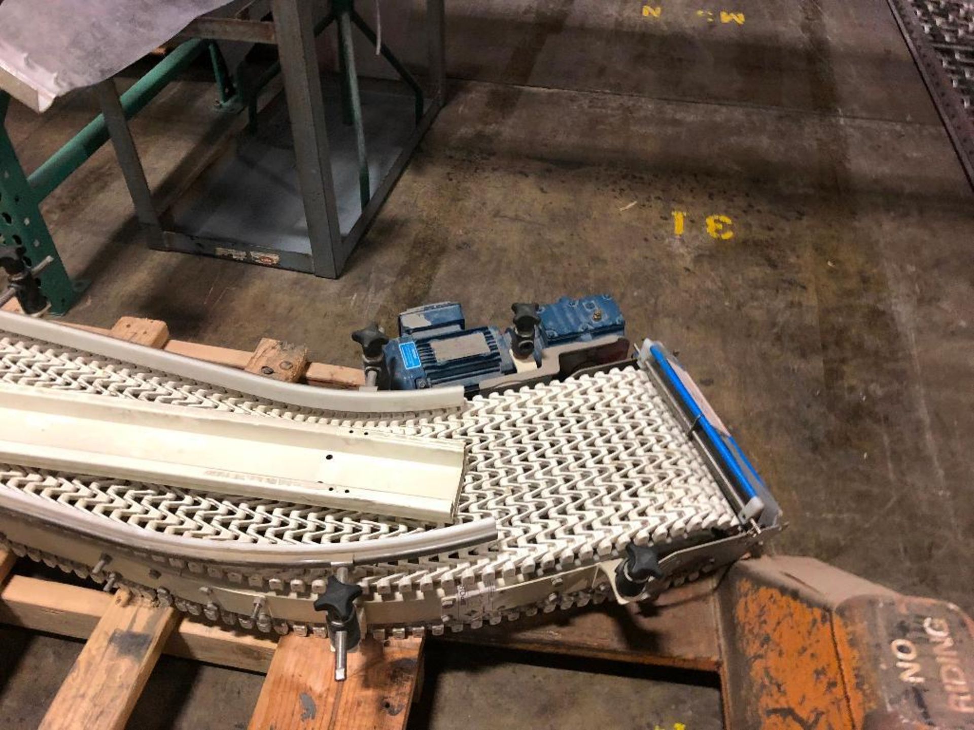 Spantech mild steel conveyor, 96 in. long x 11 in. wide, S-curve, no legs. - ** Located in Medina, N - Bild 2 aus 6