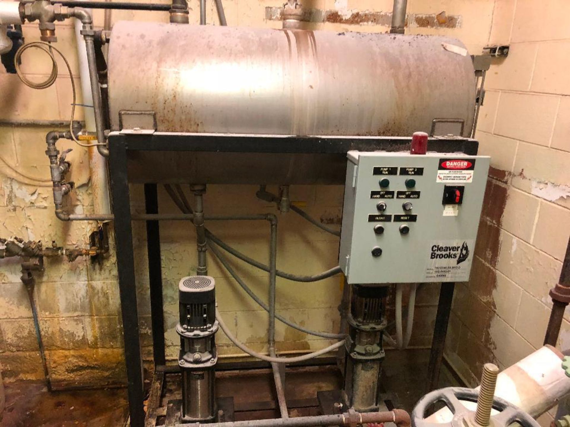 Cleaver Brooks boiler, heat exchanger, water feed, water softener - ** Located in South Beloit, Illi - Image 3 of 19