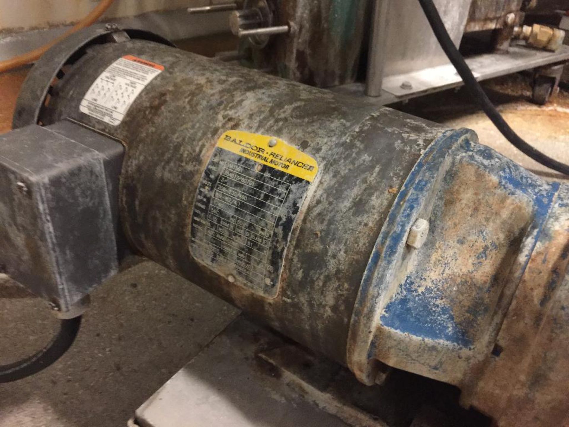 Triclover PD pump, motor and drive. - ** Located in South Beloit, Illinois ** Rigging Fee: $175 - Bild 3 aus 4