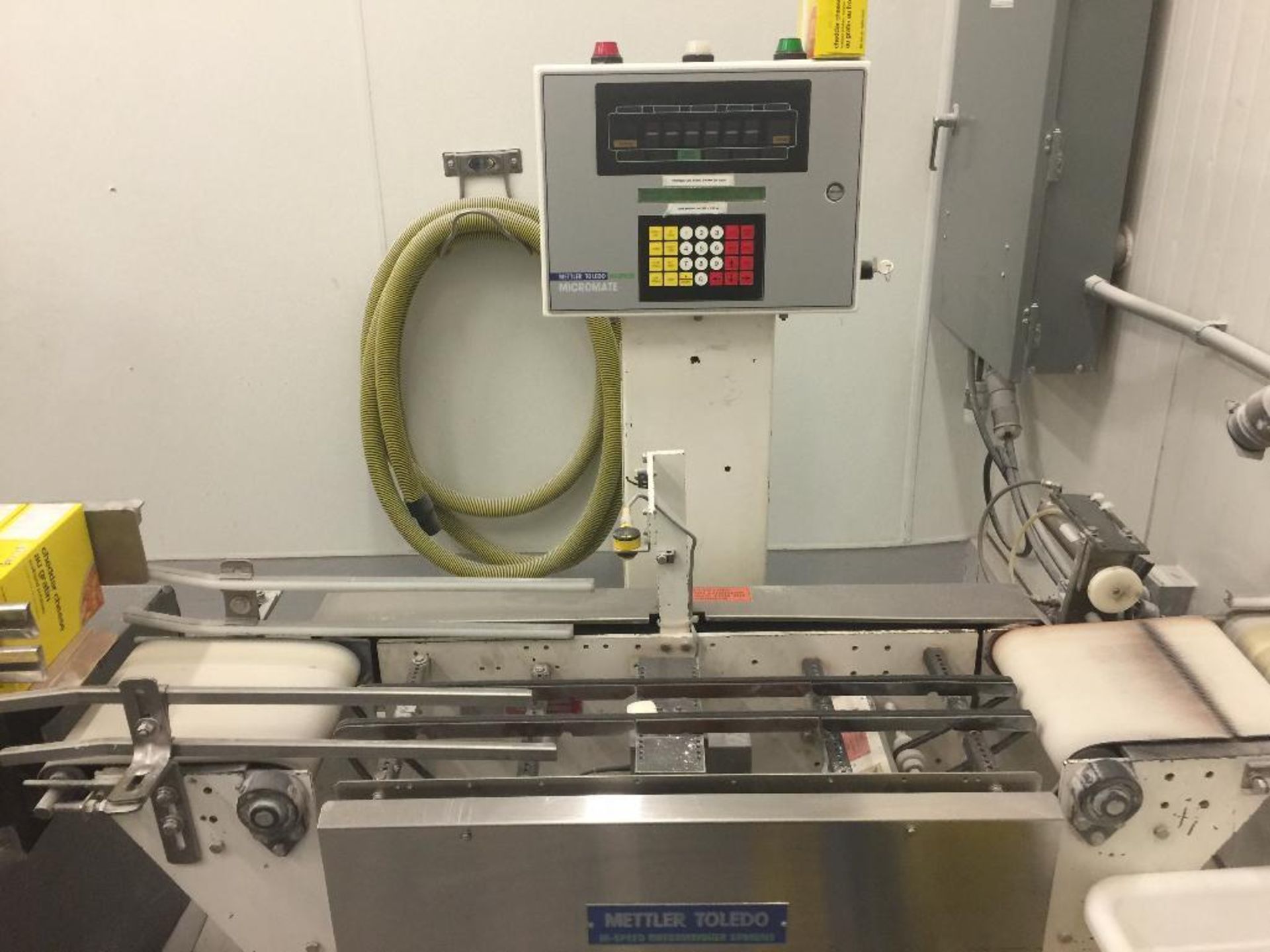 Mettler Toledo high speed checkweigher, model CW/MM, s/n 12631, 300 x 0.01 gr capacity pouch weigher