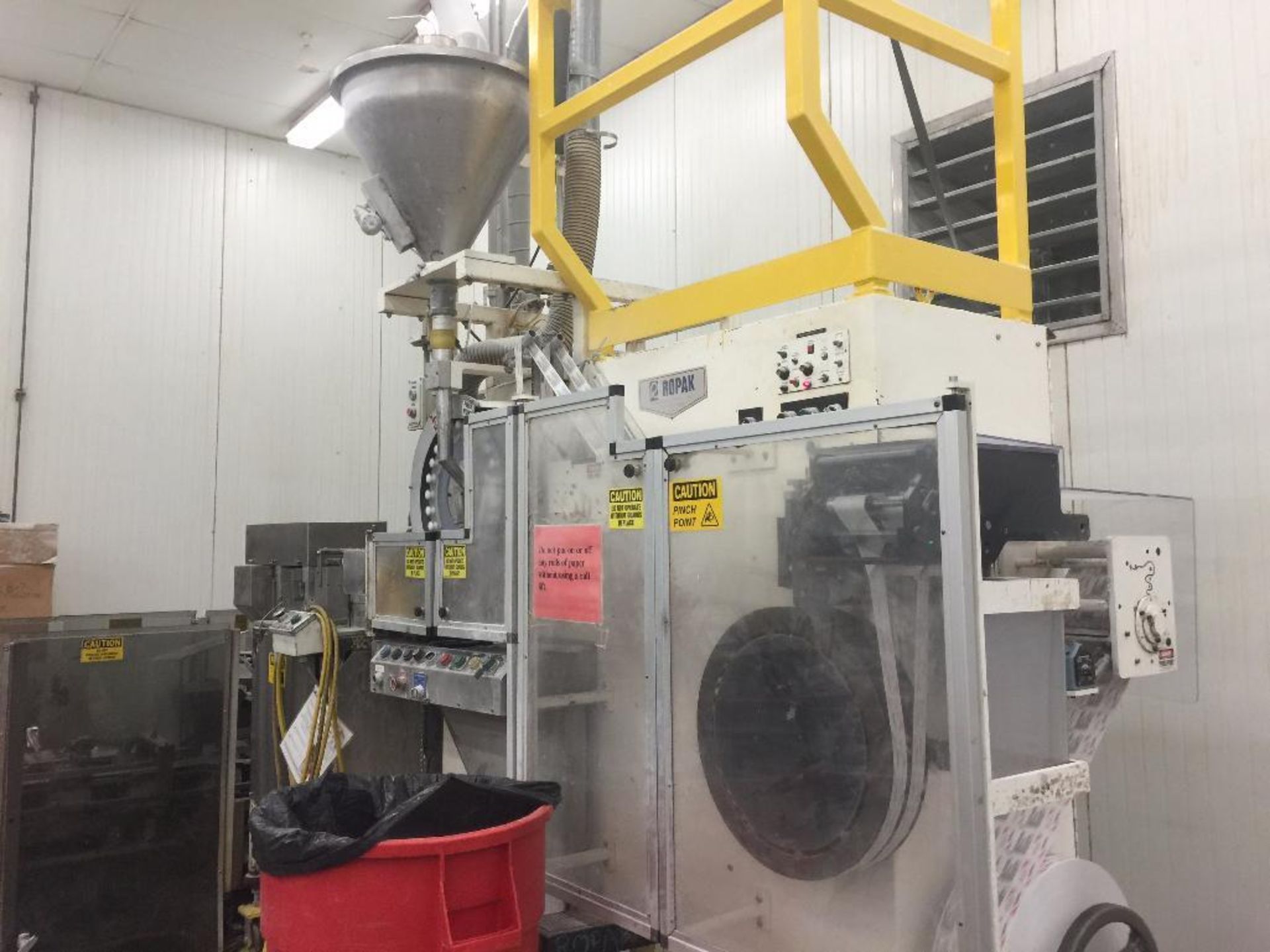 Ropak 2600 sweetener pack form/filler, with 2-lane conveyor transfer. - ** Located in Medina, New Yo