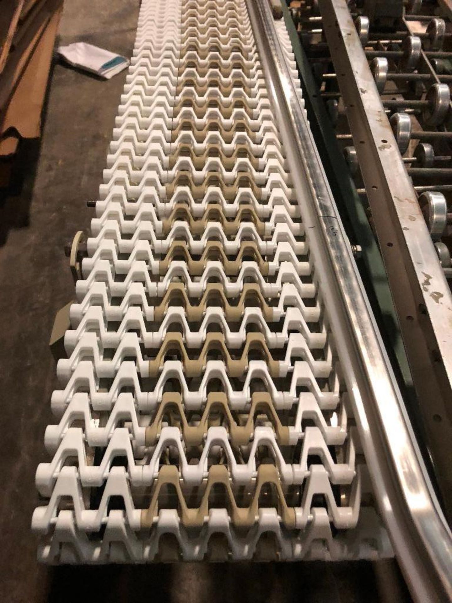 Spantech mild steel conveyor, 96 in. long x 8 1/2 in. wide x 34 in. tall, no motor or drive - ** Loc - Bild 4 aus 7