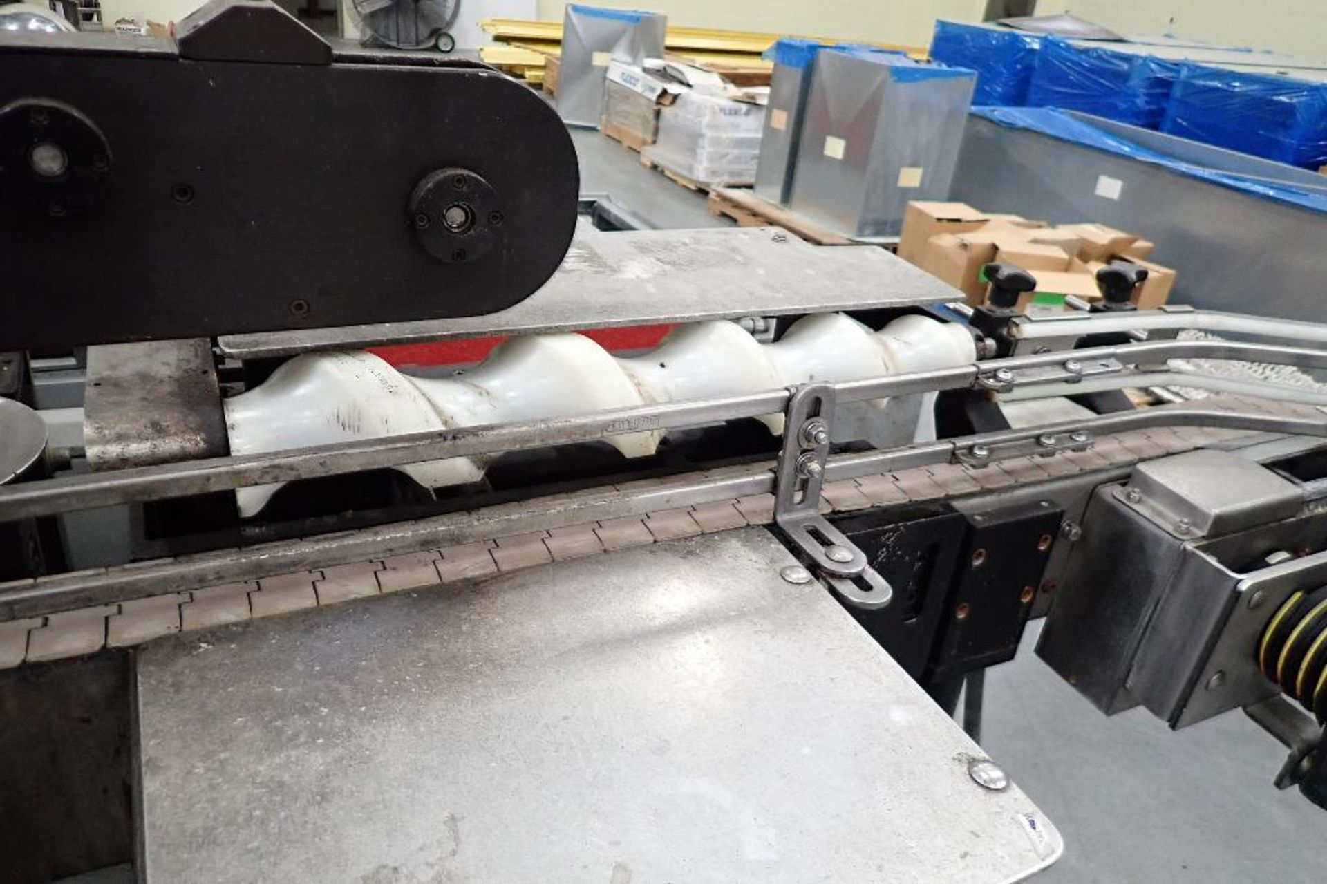 CTM front and back pressure sensitive labeler, conveyor, controls. - ** Located in Buckner, Kentucky - Bild 12 aus 12