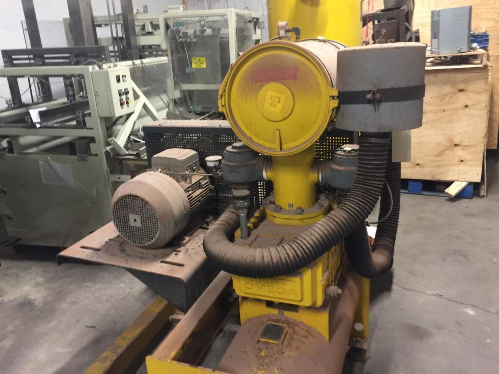 Kaiser compressor with air receiver. - ** Located in Medina, New York ** Rigging Fee: $300