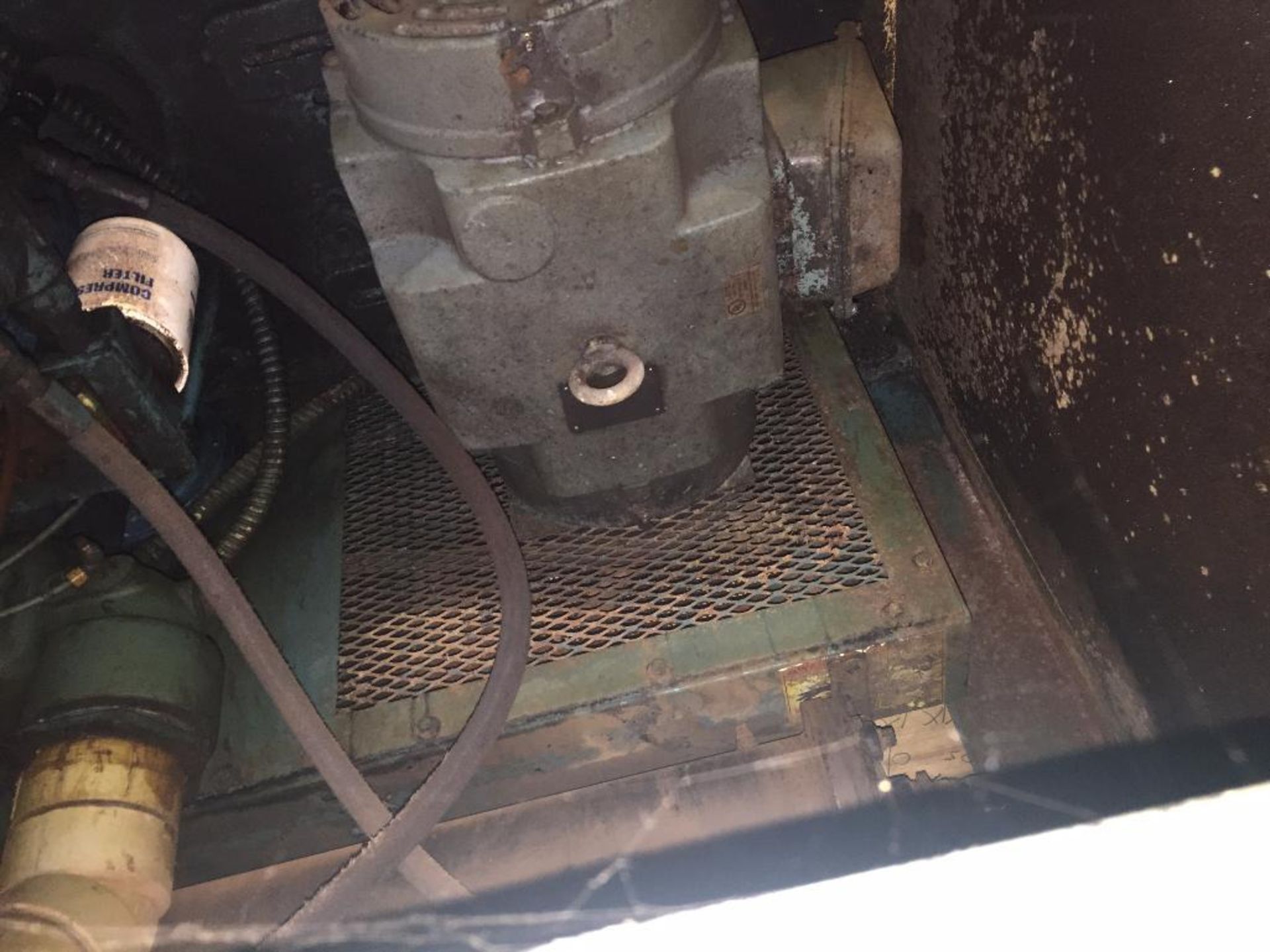 (2) Quincy air compressors, s/n 95770H, condition unknown. - ** Located in Medina, New York ** Riggi - Bild 3 aus 3