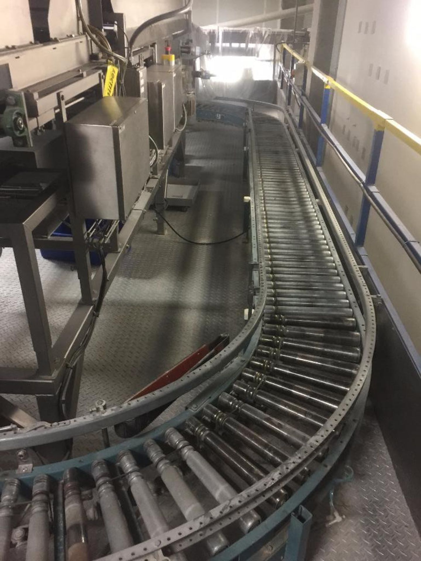 Hytrol empty box power roller conveyor {Located in Lodi, CA}