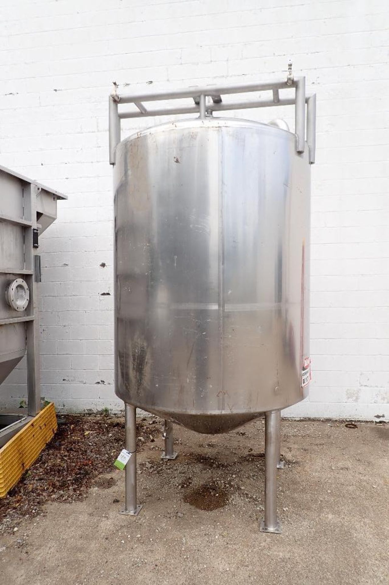 DCI 1000 gallon SS tank {Located in North East, PA} - Image 2 of 8