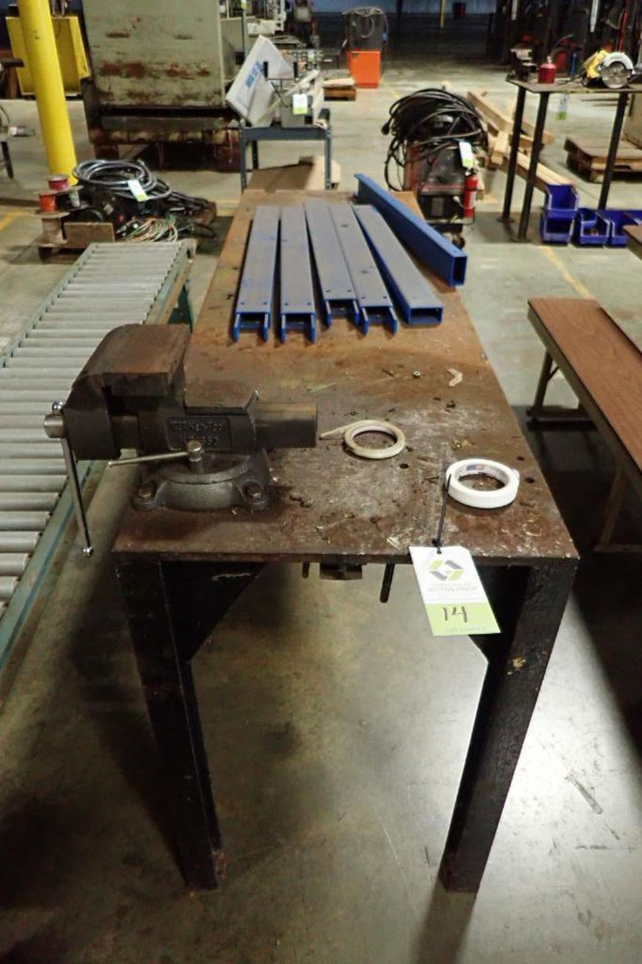 Mild steel welding table {Located in Plymouth, IN} - Bild 2 aus 4