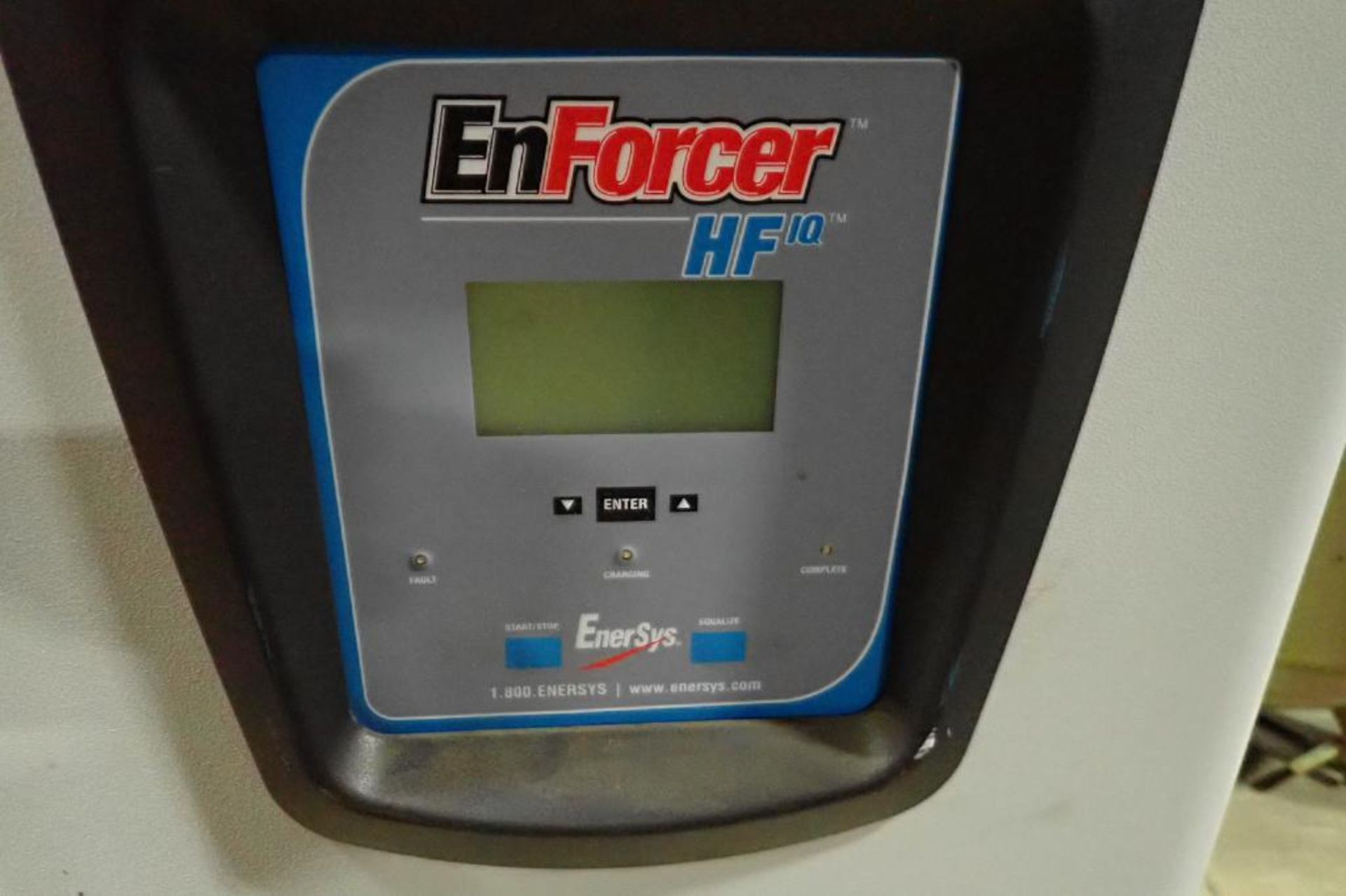 Enforcer 24/36/48V battery charger {Located in Plymouth, IN} - Bild 2 aus 5