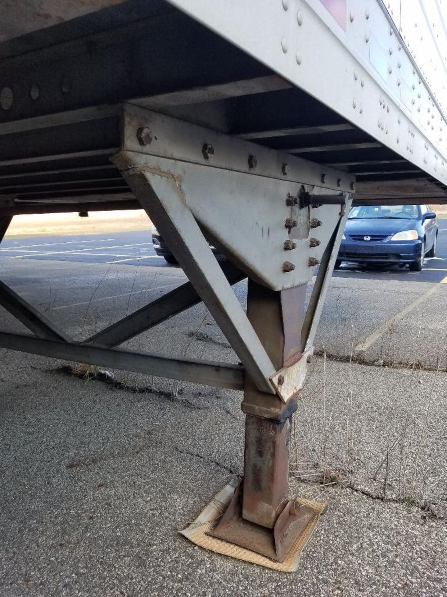 1987 Great Dane 48 ft. dry van trailer {Located in Plymouth, IN} - Image 7 of 14