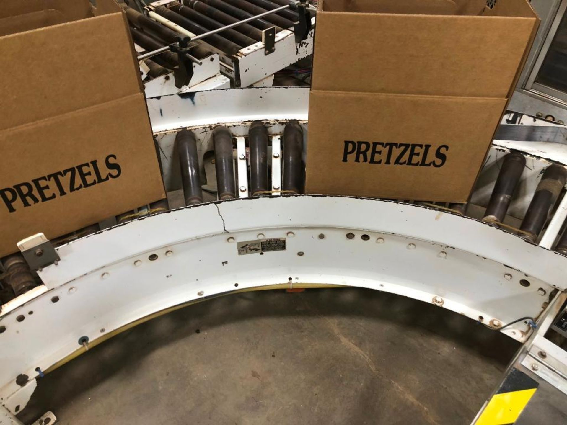 Empty box roller conveyor {Located in Hanover, PA} - Bild 2 aus 4