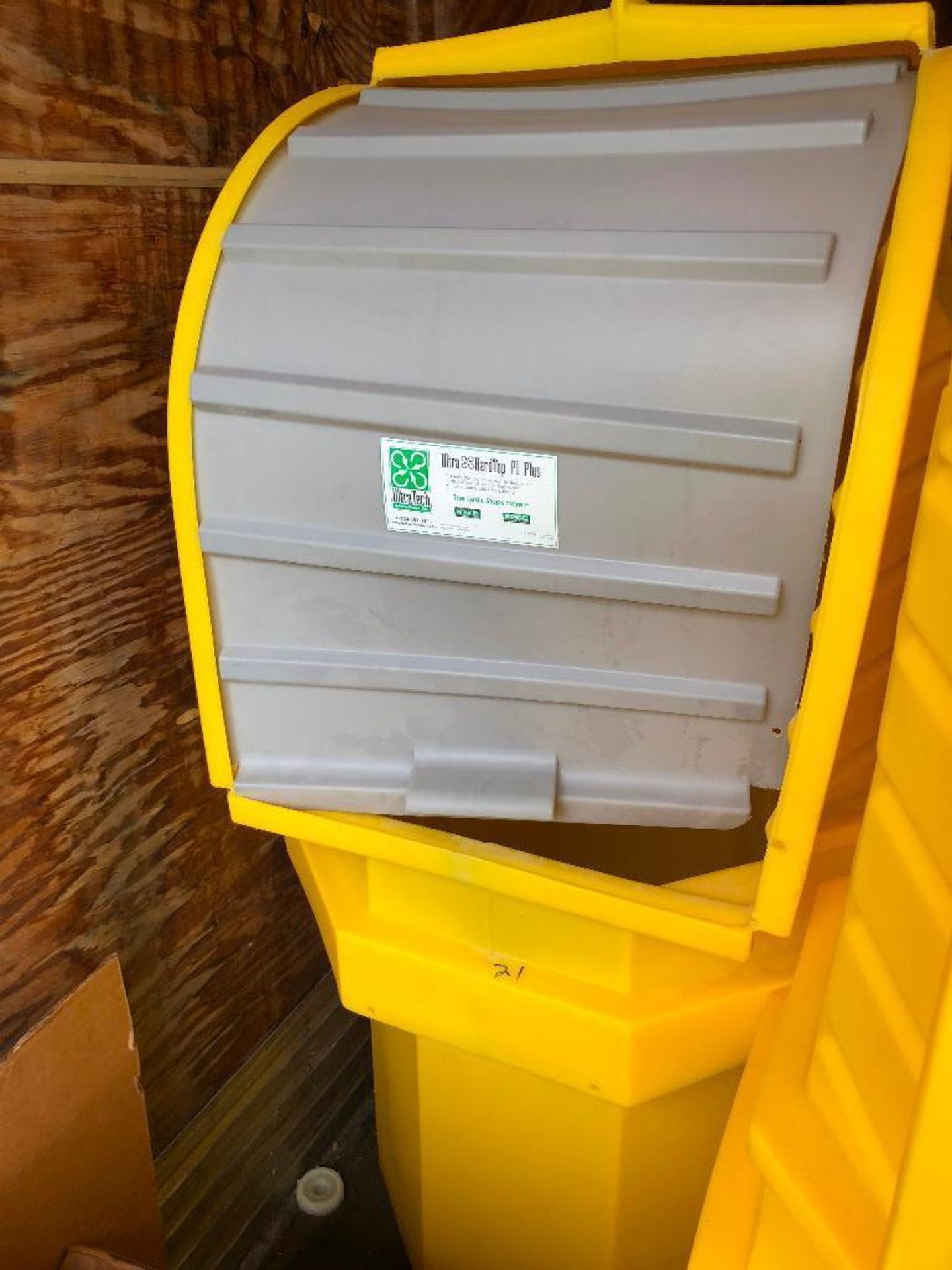 Lockable poly spill containment {Located in Womelsdorf, PA}