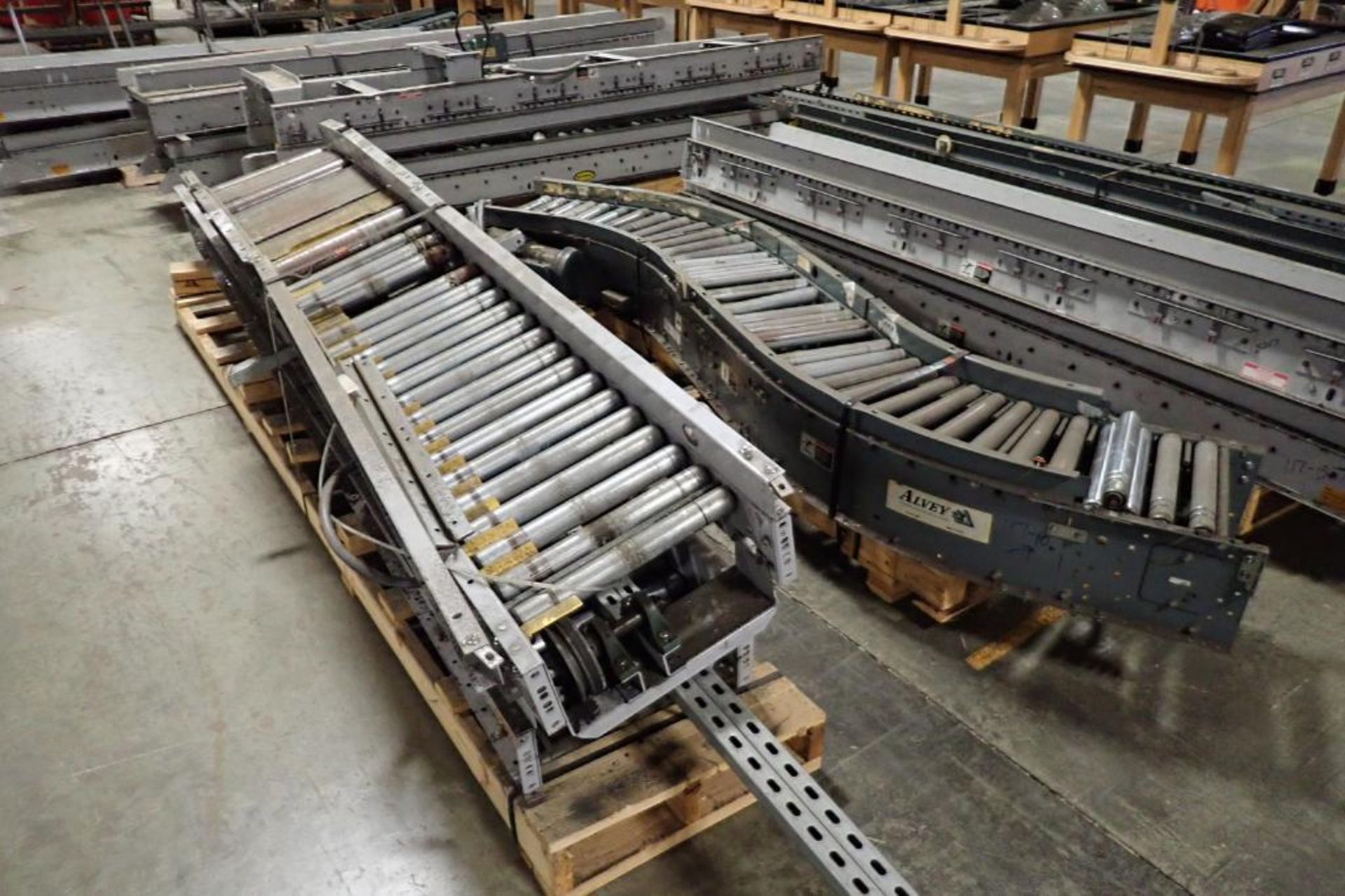 Approx. 180 ft. of Hytrol power roller conveyor {Located in Plymouth, IN} - Image 6 of 10