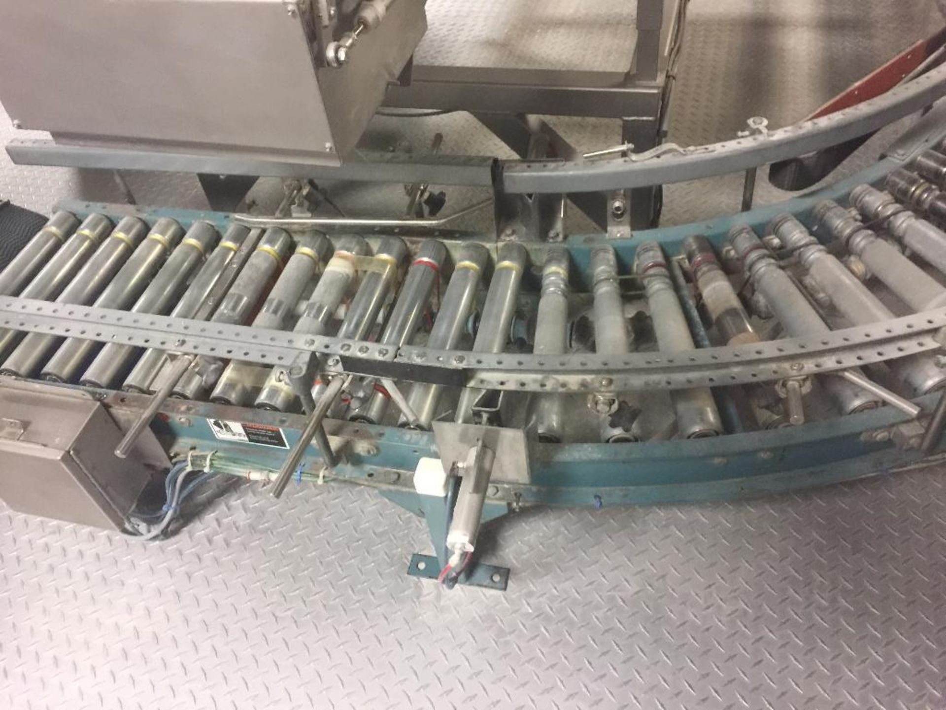 Hytrol empty box power roller conveyor {Located in Lodi, CA} - Bild 2 aus 3