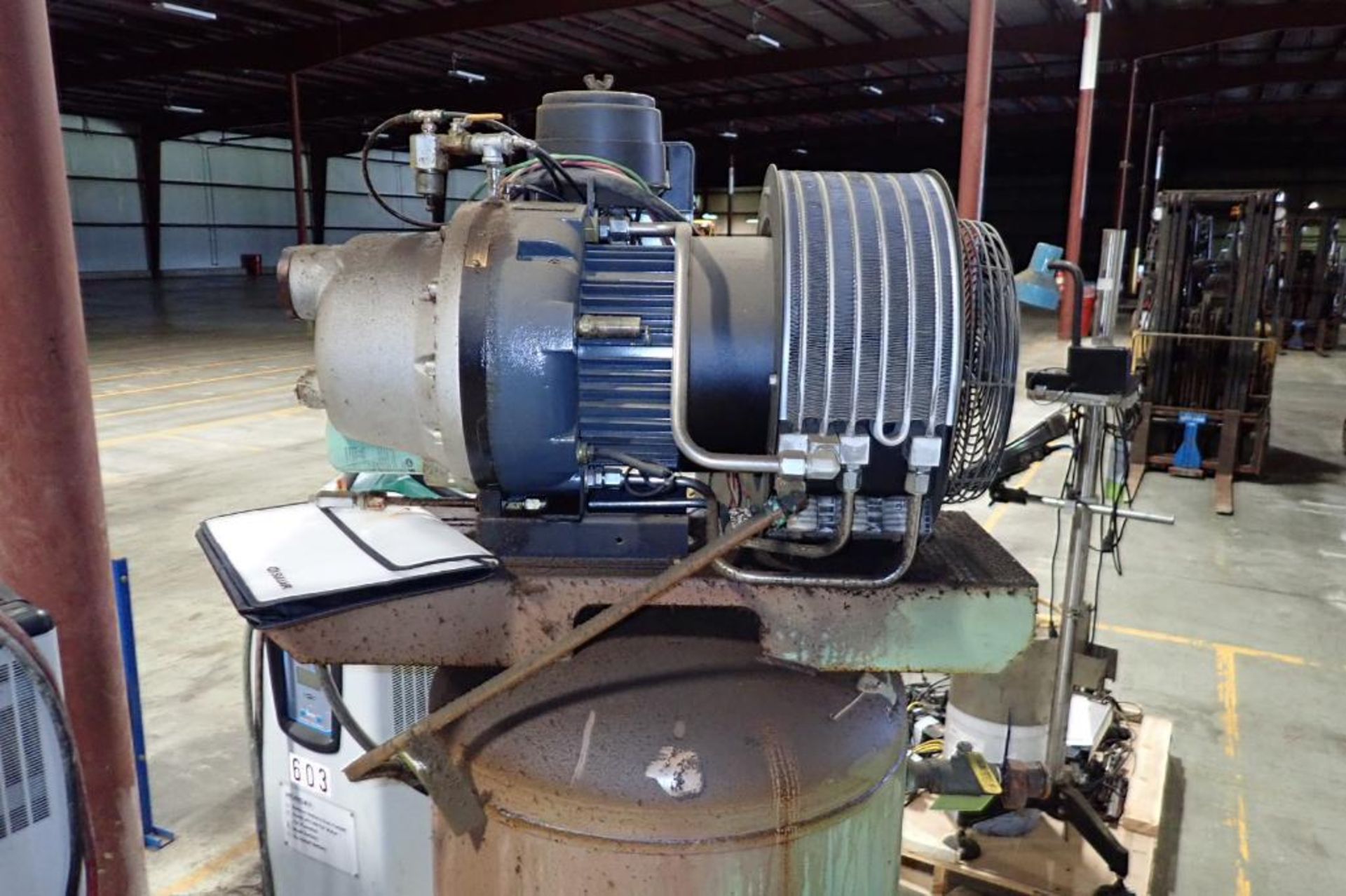 2013 Sullair vertical air compressor {Located in Plymouth, IN} - Image 5 of 10