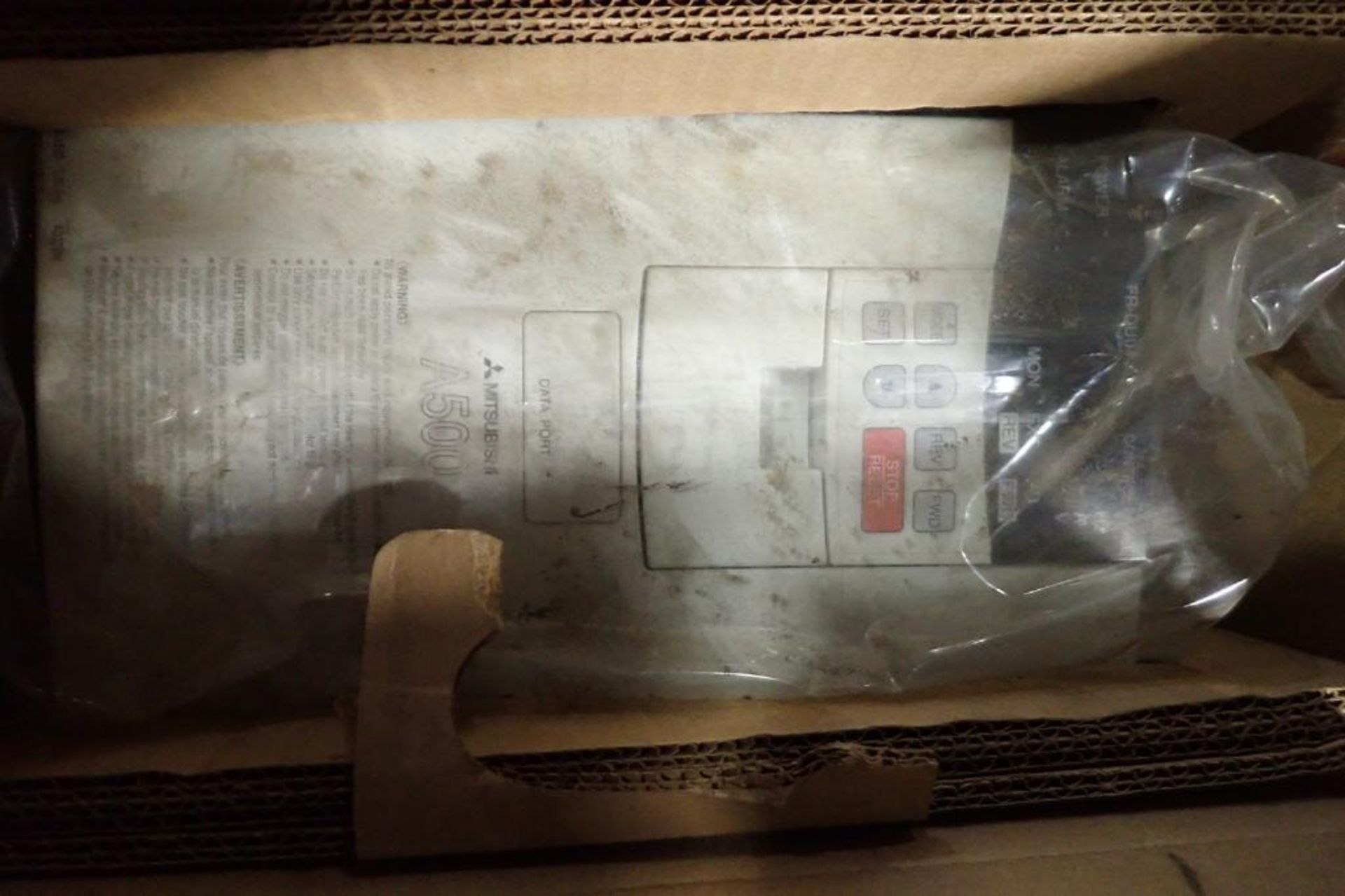 Tote of misc. plastic electrical conduit {Located in Plymouth, IN} - Bild 3 aus 8