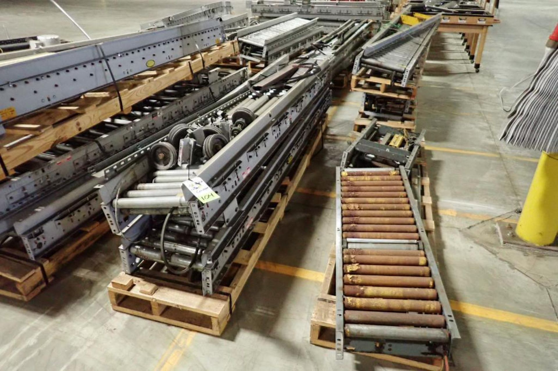 Approx. 180 ft. of Hytrol power roller conveyor {Located in Plymouth, IN} - Image 2 of 10