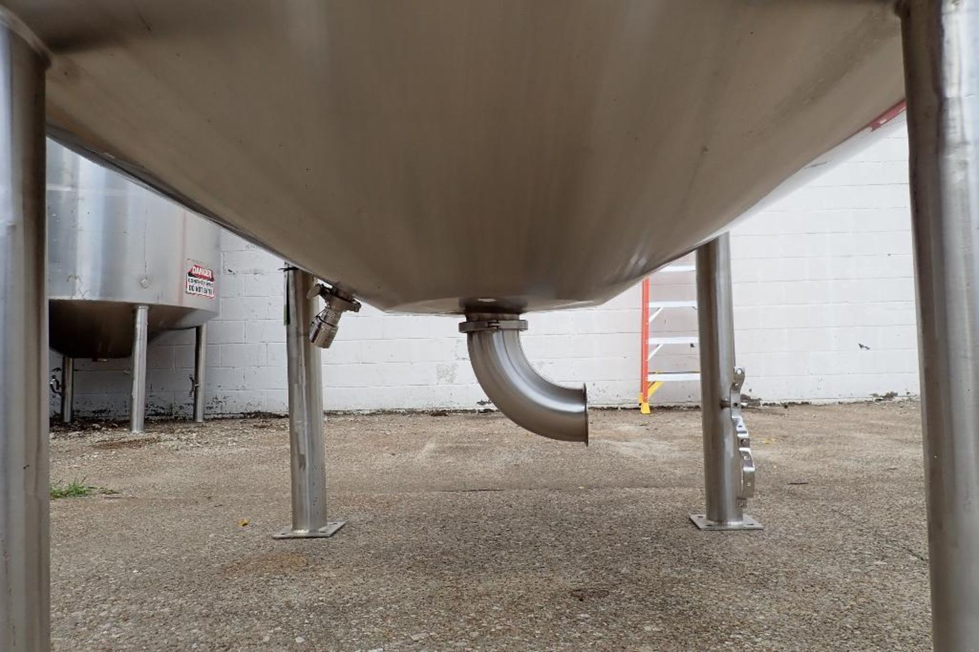 DCI 1000 gallon SS tank {Located in North East, PA} - Image 4 of 11