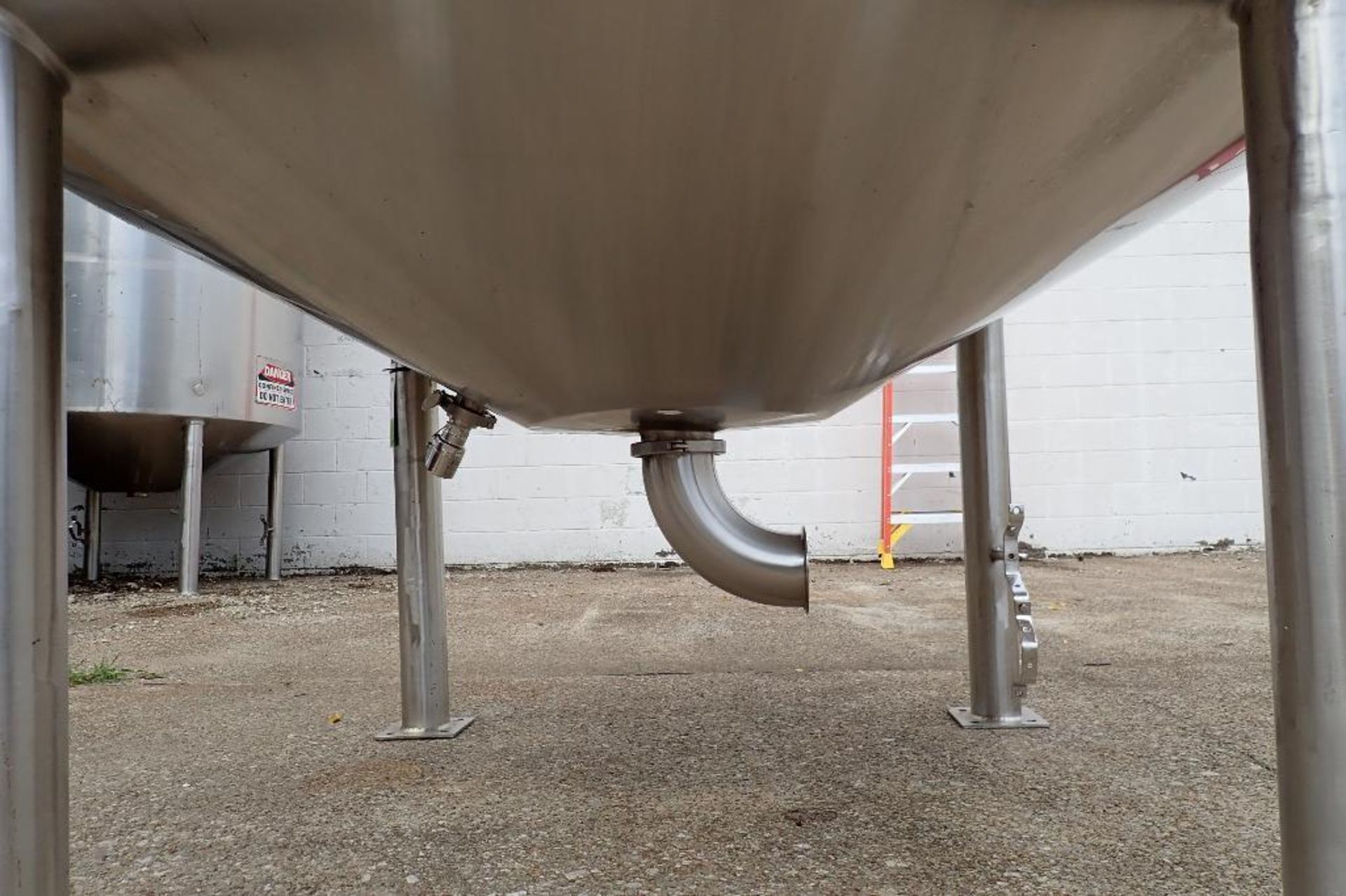 DCI 1000 gallon SS tank {Located in North East, PA} - Bild 4 aus 11