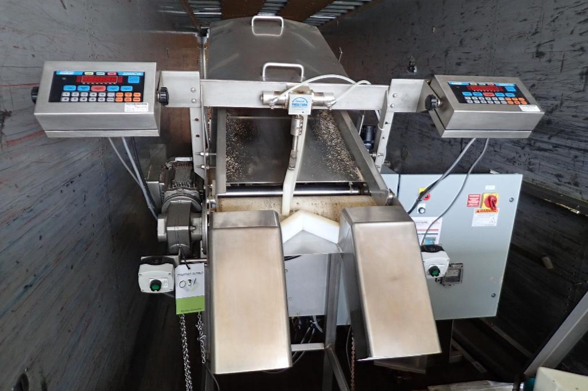 Weigh belt feeder with 2 scales {Located in Lancaster, PA} - Image 2 of 13