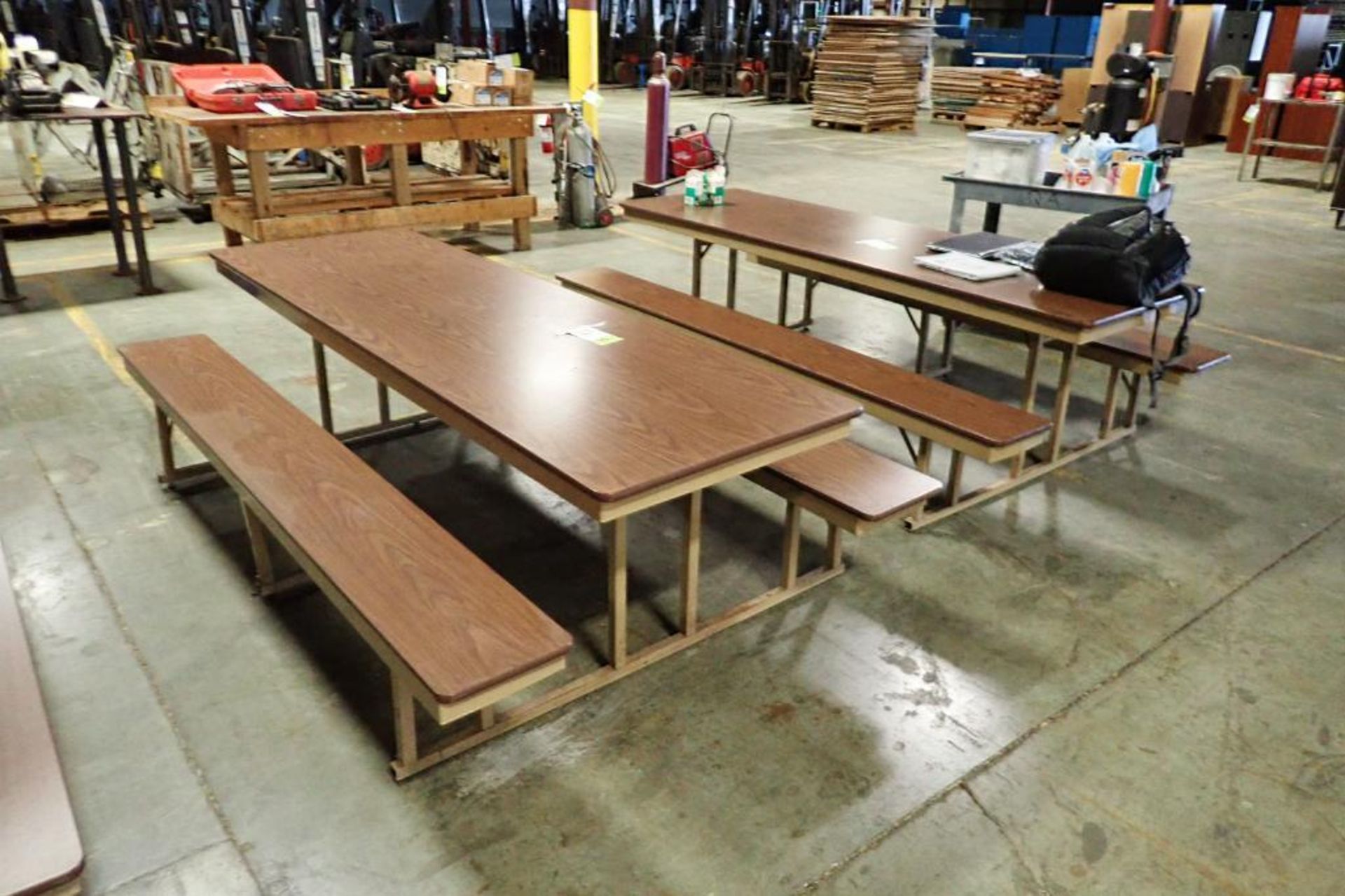 (3) Lunch tables w/ bench seating {Located in Plymouth, IN} - Bild 4 aus 5