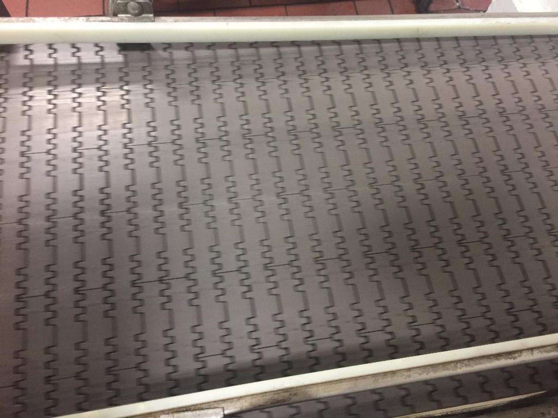 Plastic belt conveyor {Located in College Park, GA} - Bild 3 aus 4