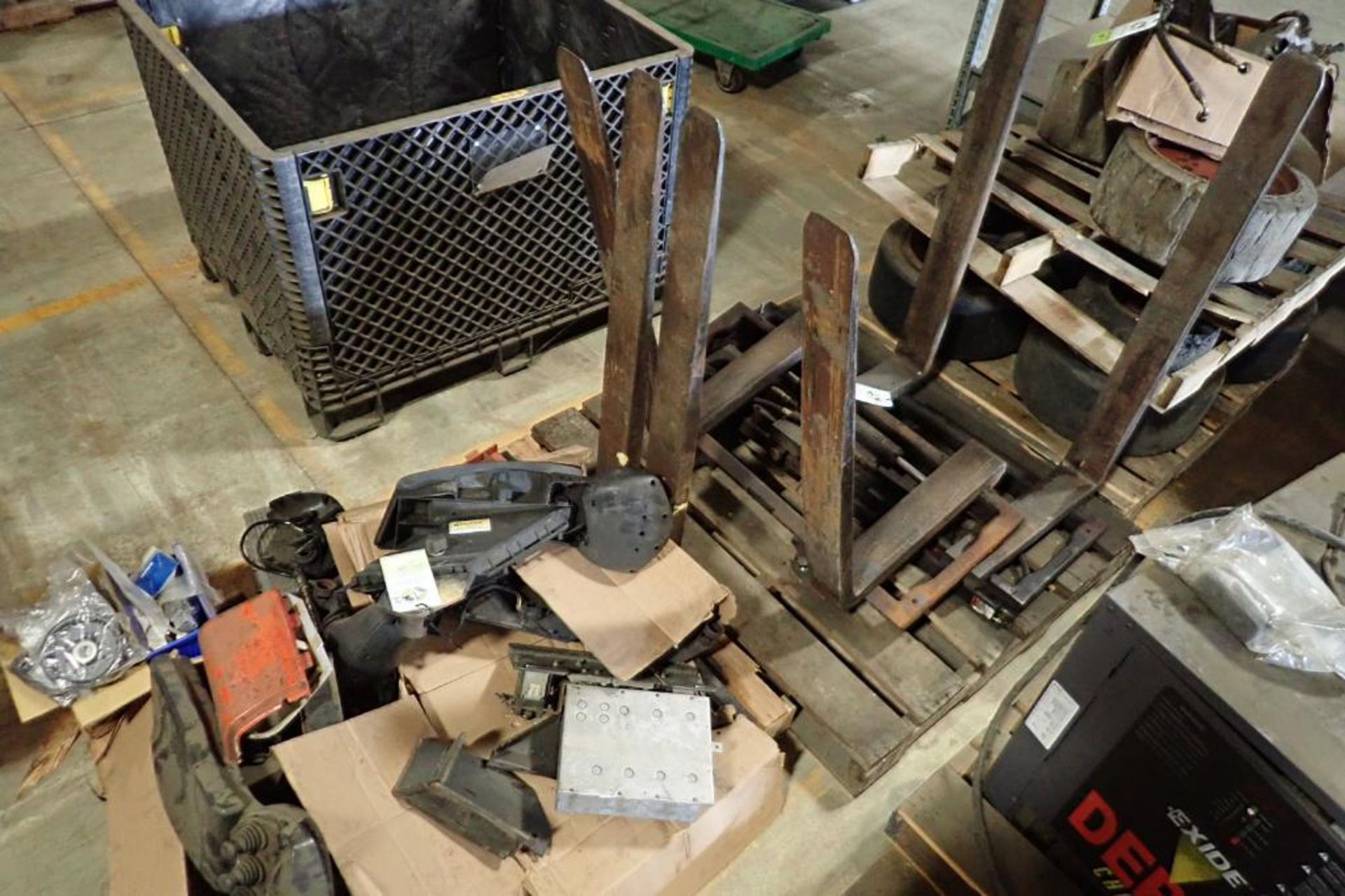 Forklift parts {Located in Plymouth, IN}