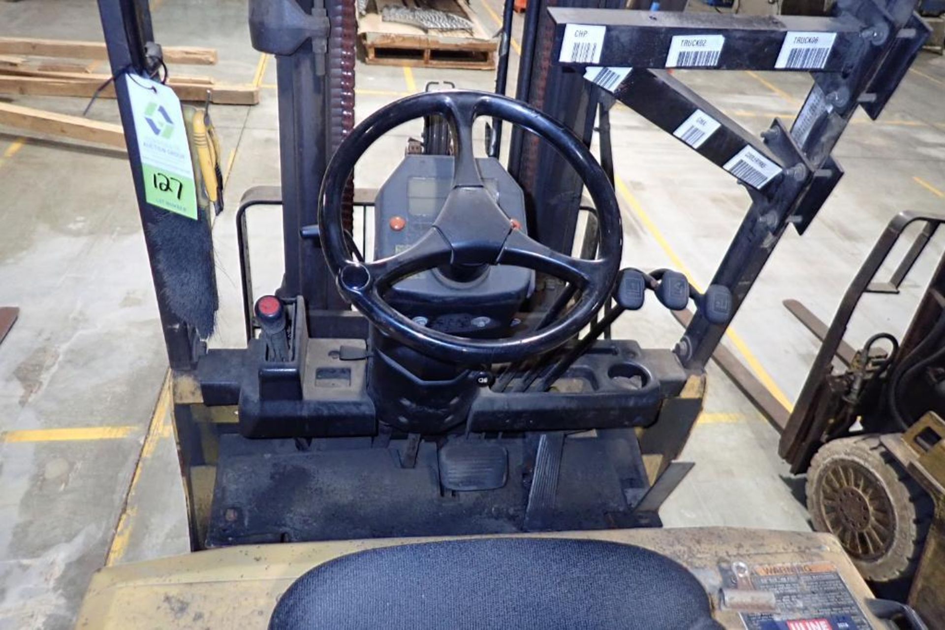 Caterpillar 48V electric forklift {Located in Plymouth, IN} - Image 7 of 9