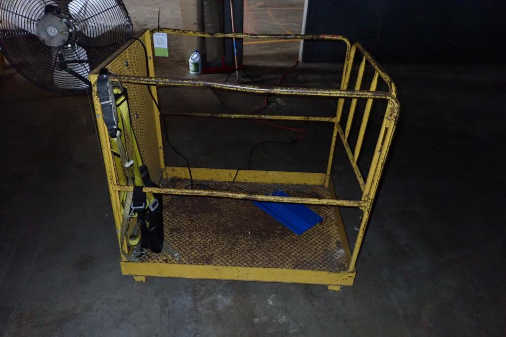 Mild steel man basket for forklift {Located in Plymouth, IN} - Bild 3 aus 4