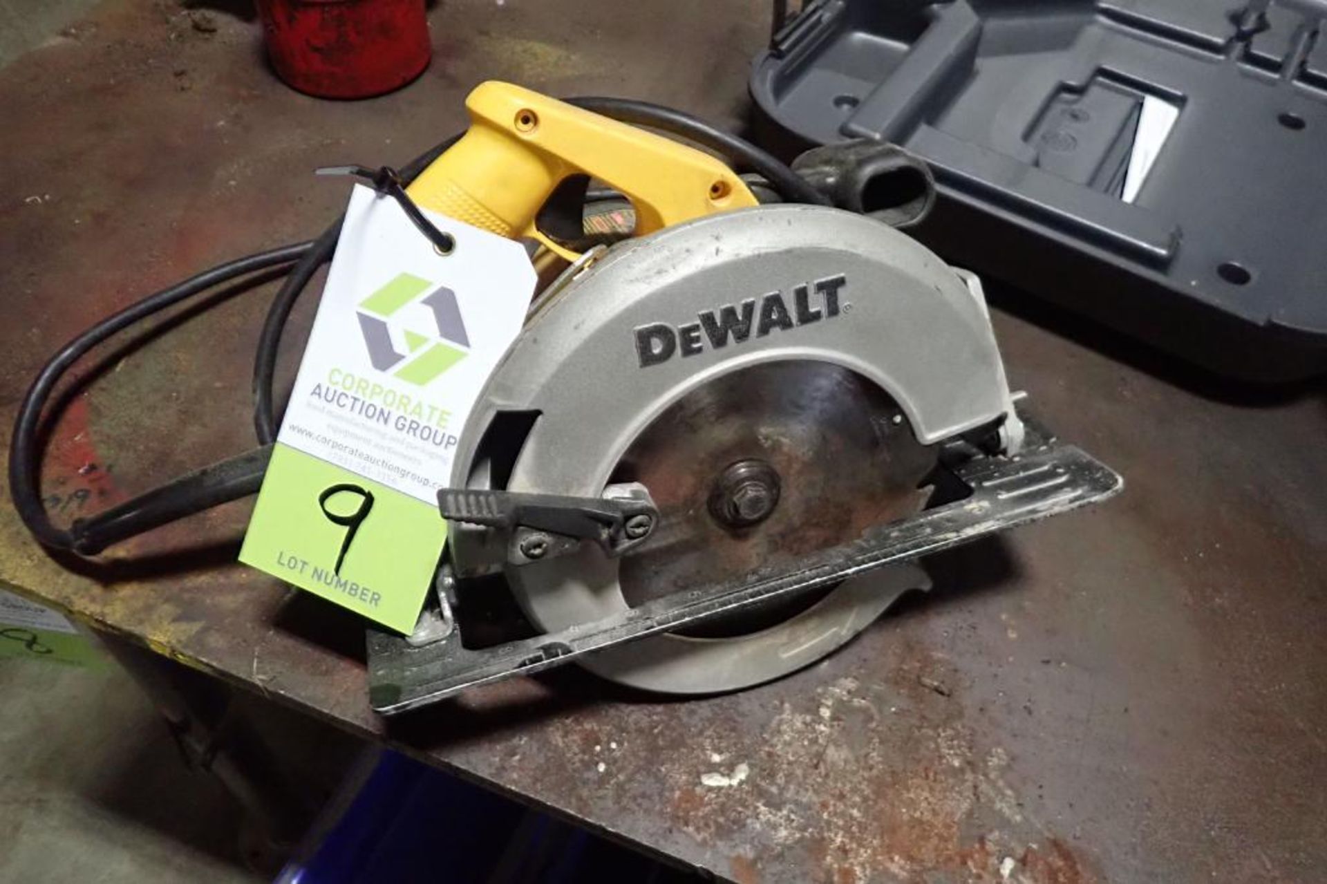 DeWalt circular saw {Located in Plymouth, IN}