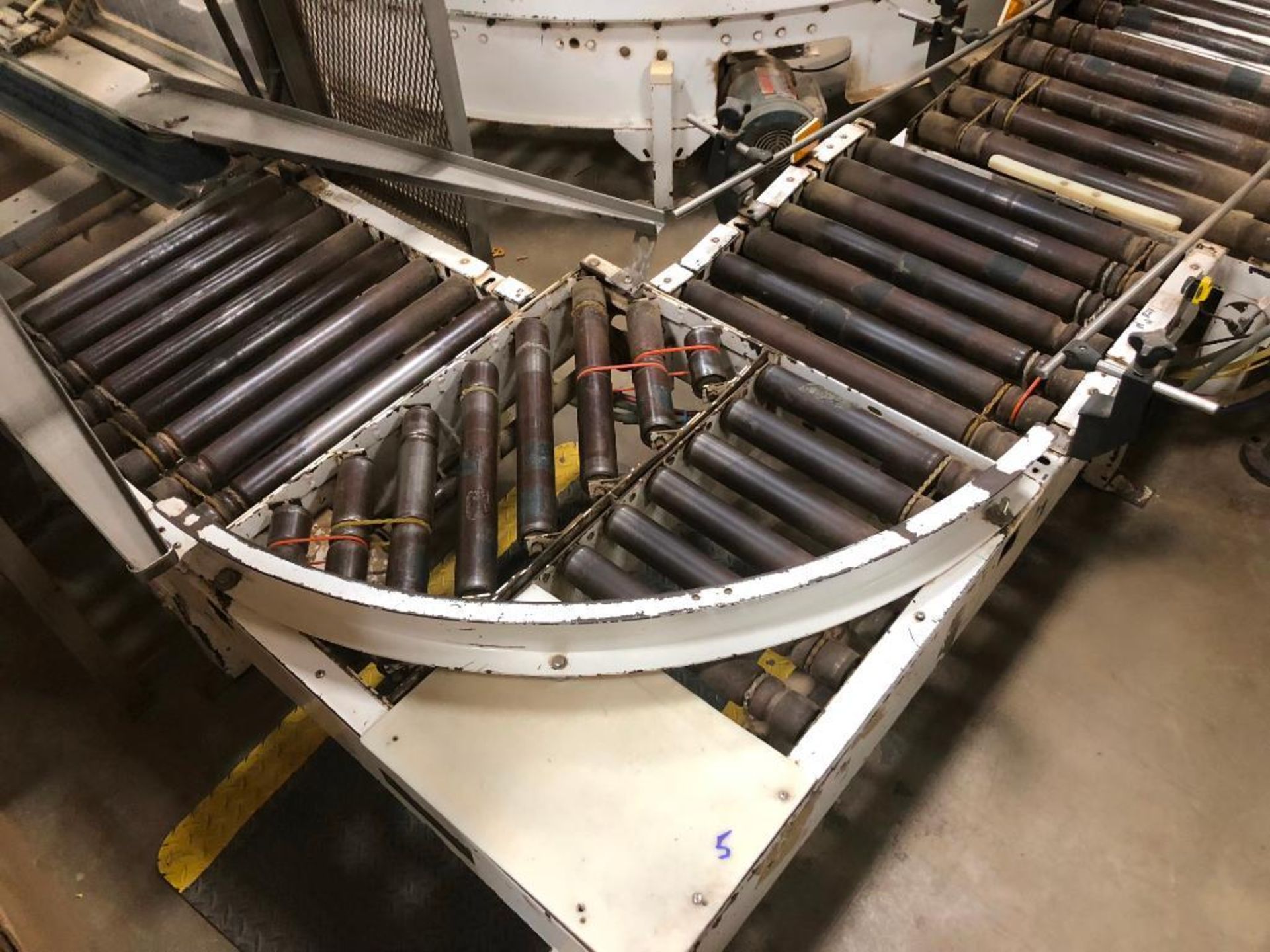 Empty box roller conveyor {Located in Hanover, PA}
