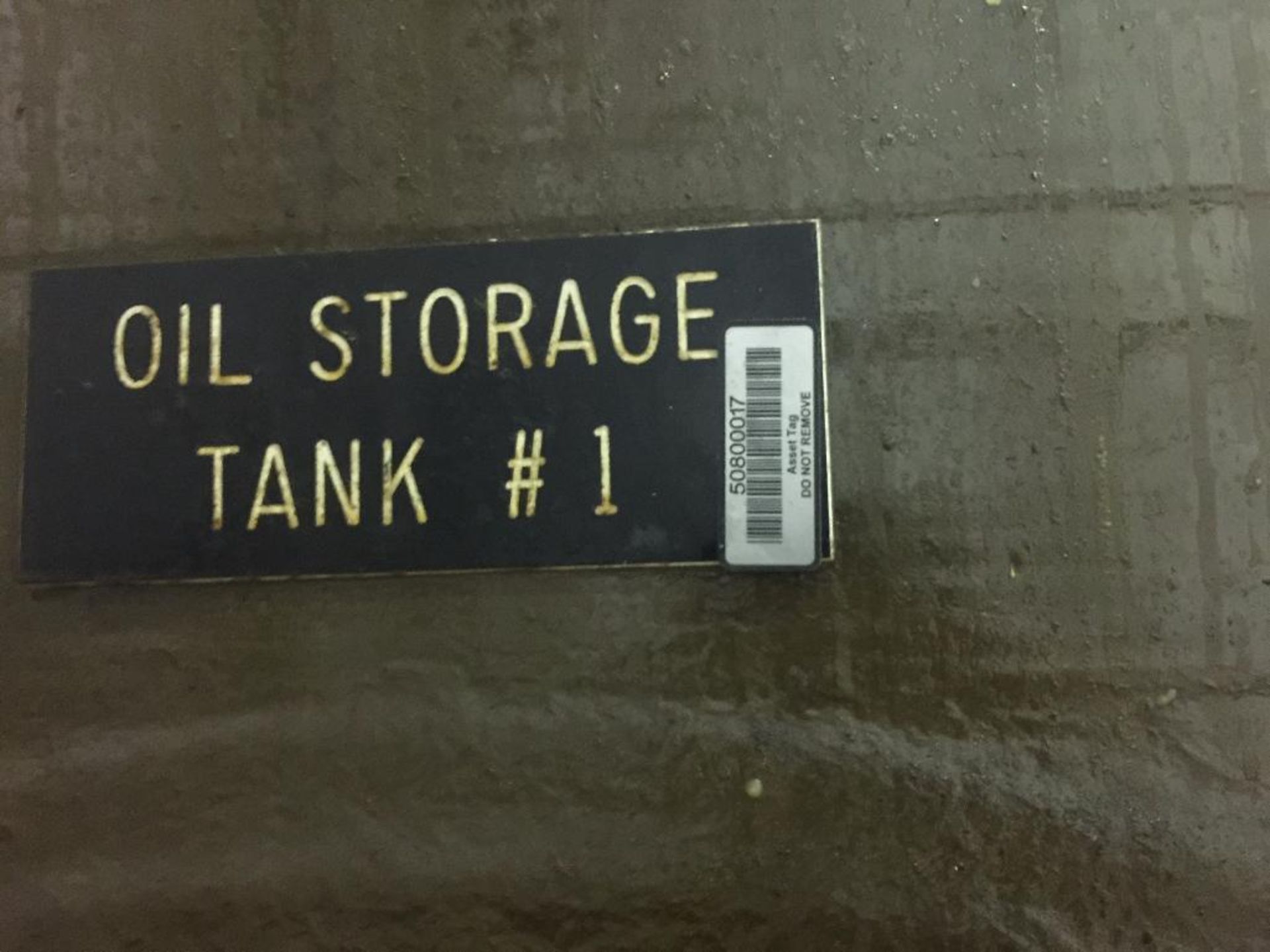 Viatec 8000 gallon fiberglass tank {Located in Forest Park, GA} - Image 3 of 8