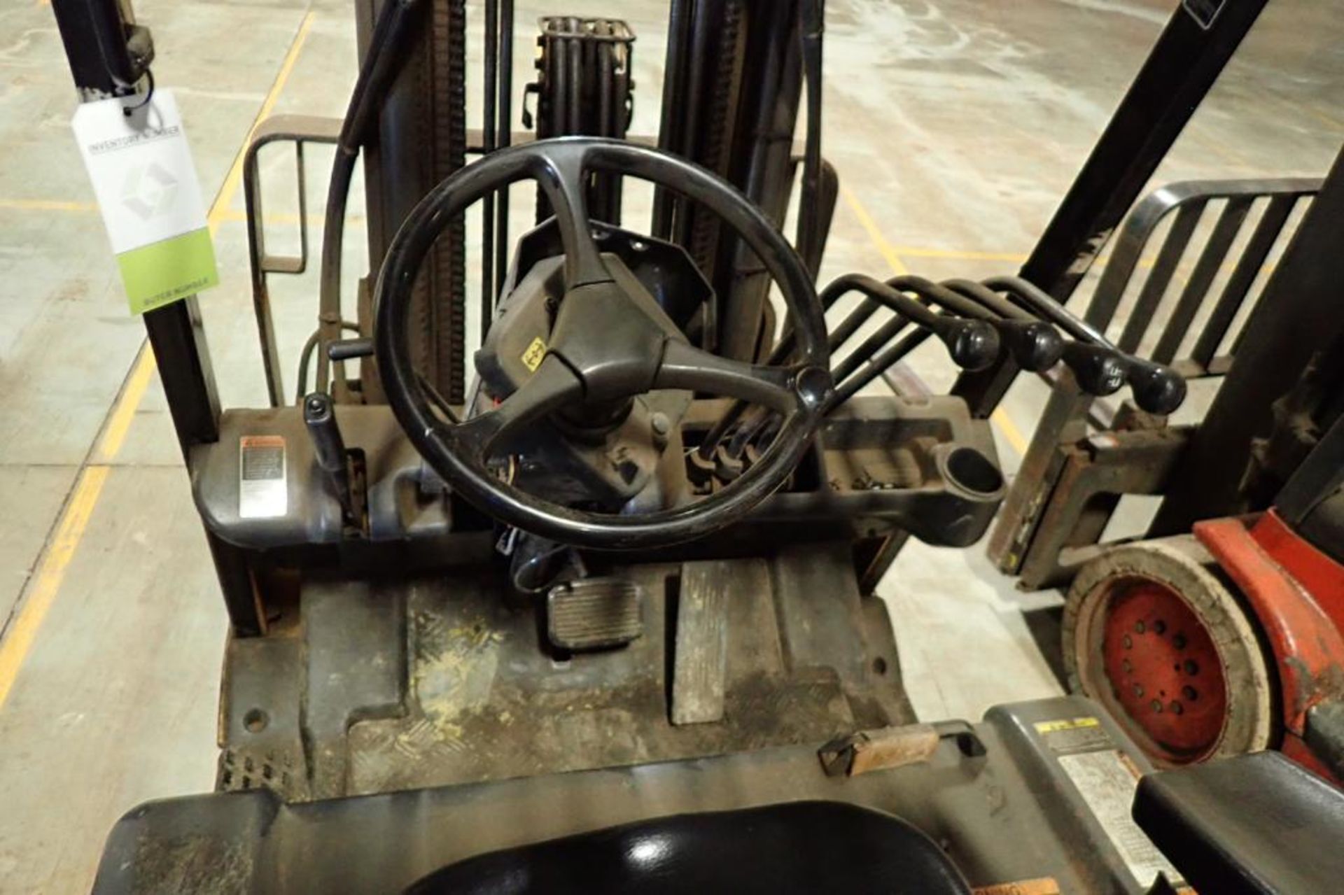 Caterpillar 48V electric forklift {Located in Plymouth, IN} - Bild 6 aus 9