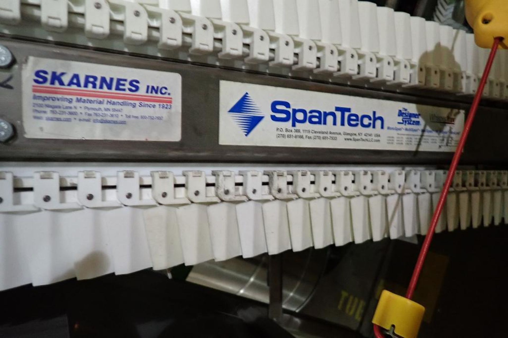 Spantech 3-lane Z-conveyor {Located in Lakeville, MN} - Image 8 of 16