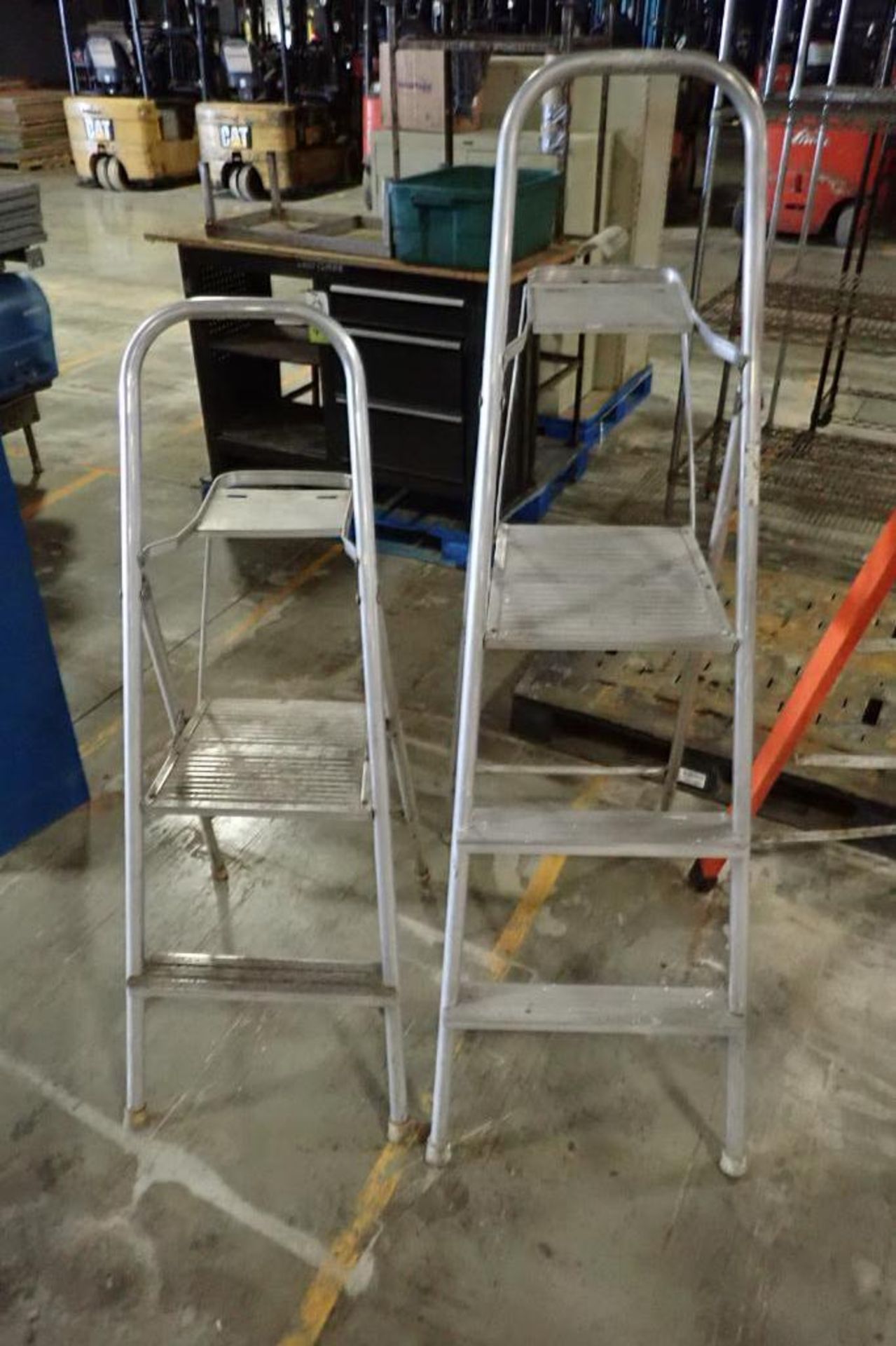 Bauer 8 ft. fiberglass step ladder {Located in Plymouth, IN} - Image 5 of 5