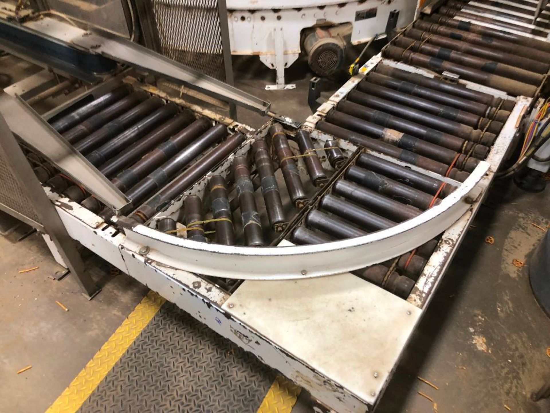 Empty box roller conveyor {Located in Hanover, PA} - Image 3 of 4