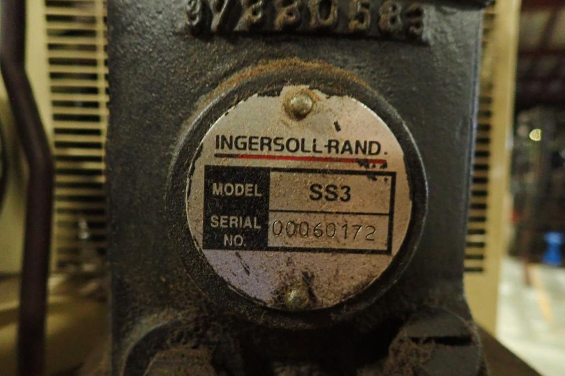 Ingersoll-Rand 60 gal. vertical air compressor {Located in Plymouth, IN} - Image 5 of 8