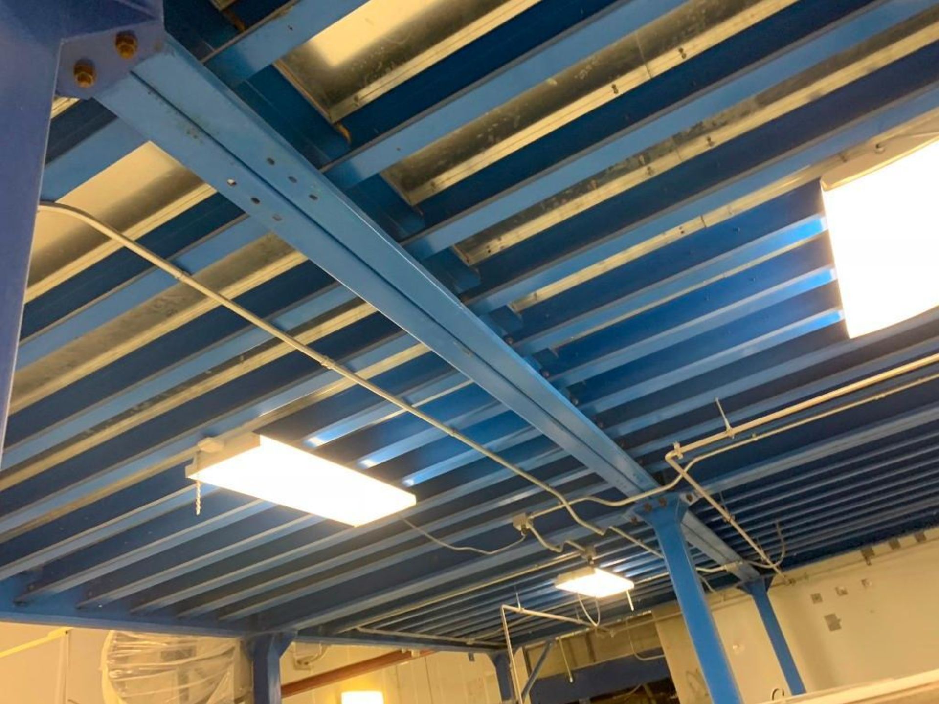 Mild steel mezzanine {Located in Lodi, CA} - Bild 18 aus 24