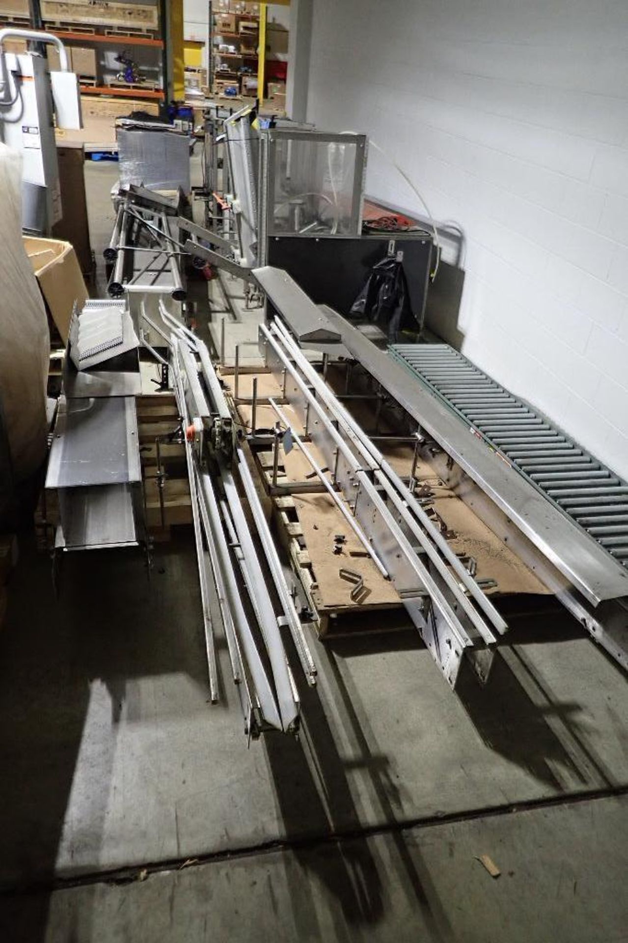 SS bottle conveyor {Located in North East, PA} - Bild 2 aus 3