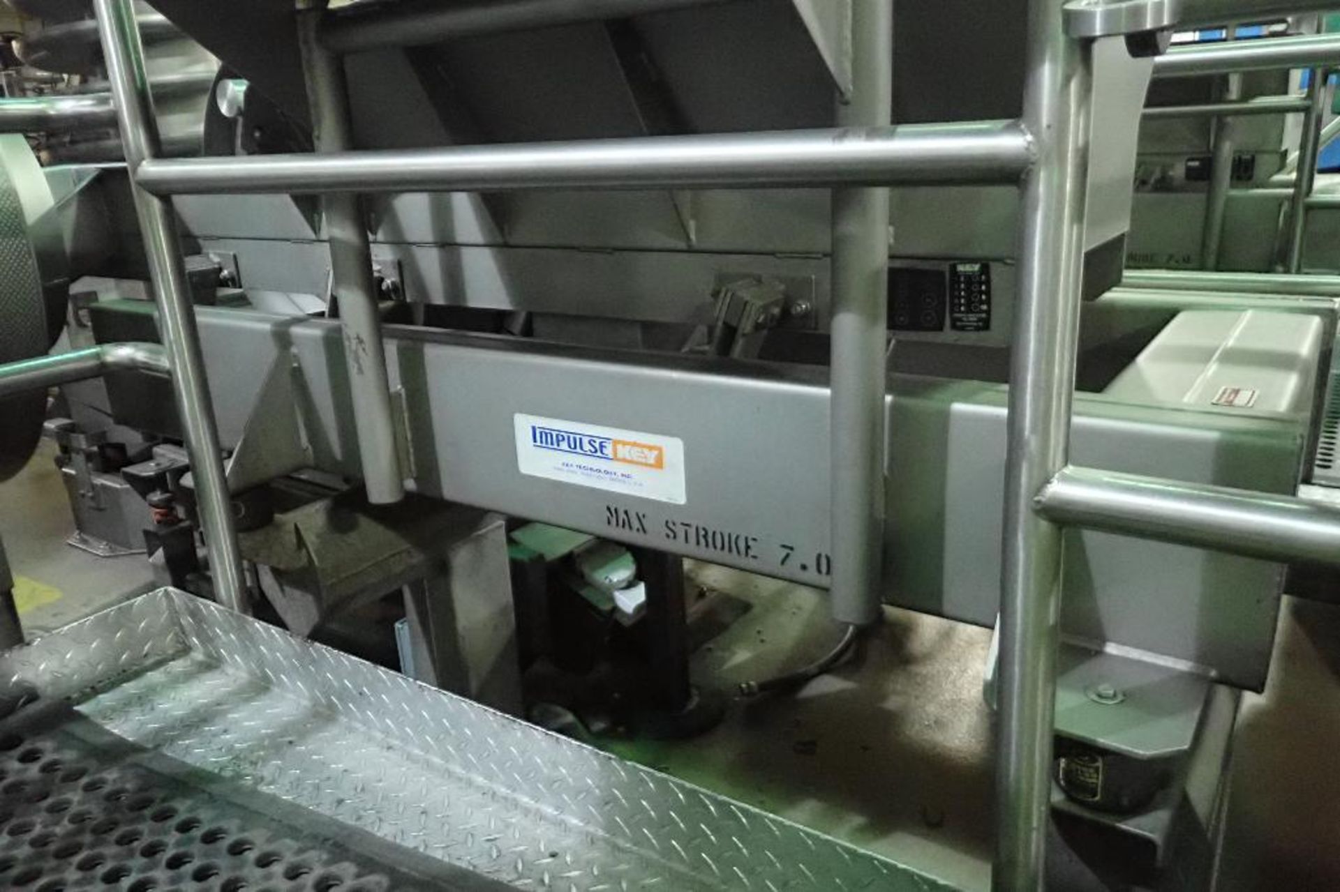 SS Key vibratory conveyor {Located in Lakeville, MN} - Image 3 of 12