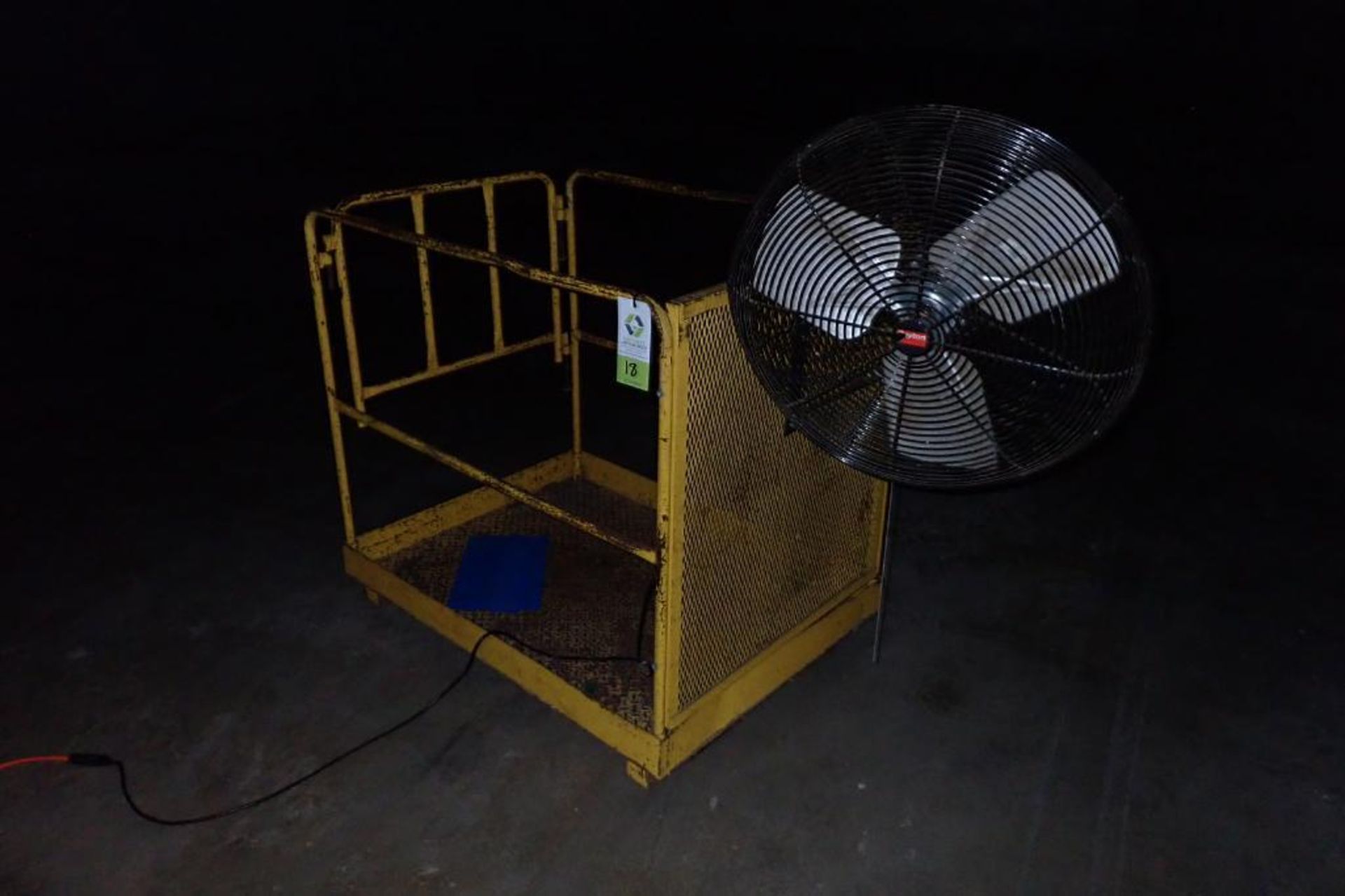 Mild steel man basket for forklift {Located in Plymouth, IN} - Bild 4 aus 4