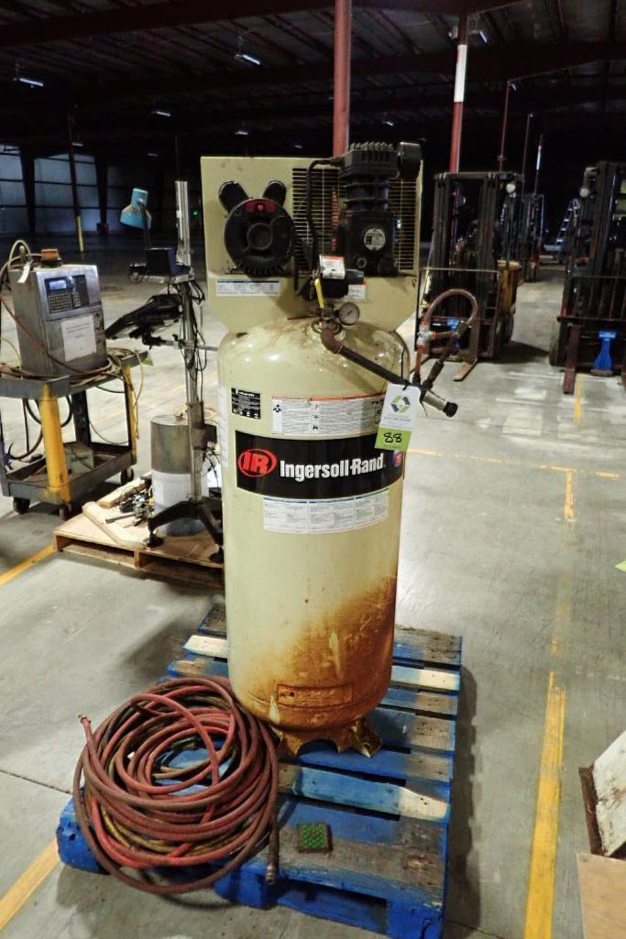 Ingersoll-Rand 60 gal. vertical air compressor {Located in Plymouth, IN}