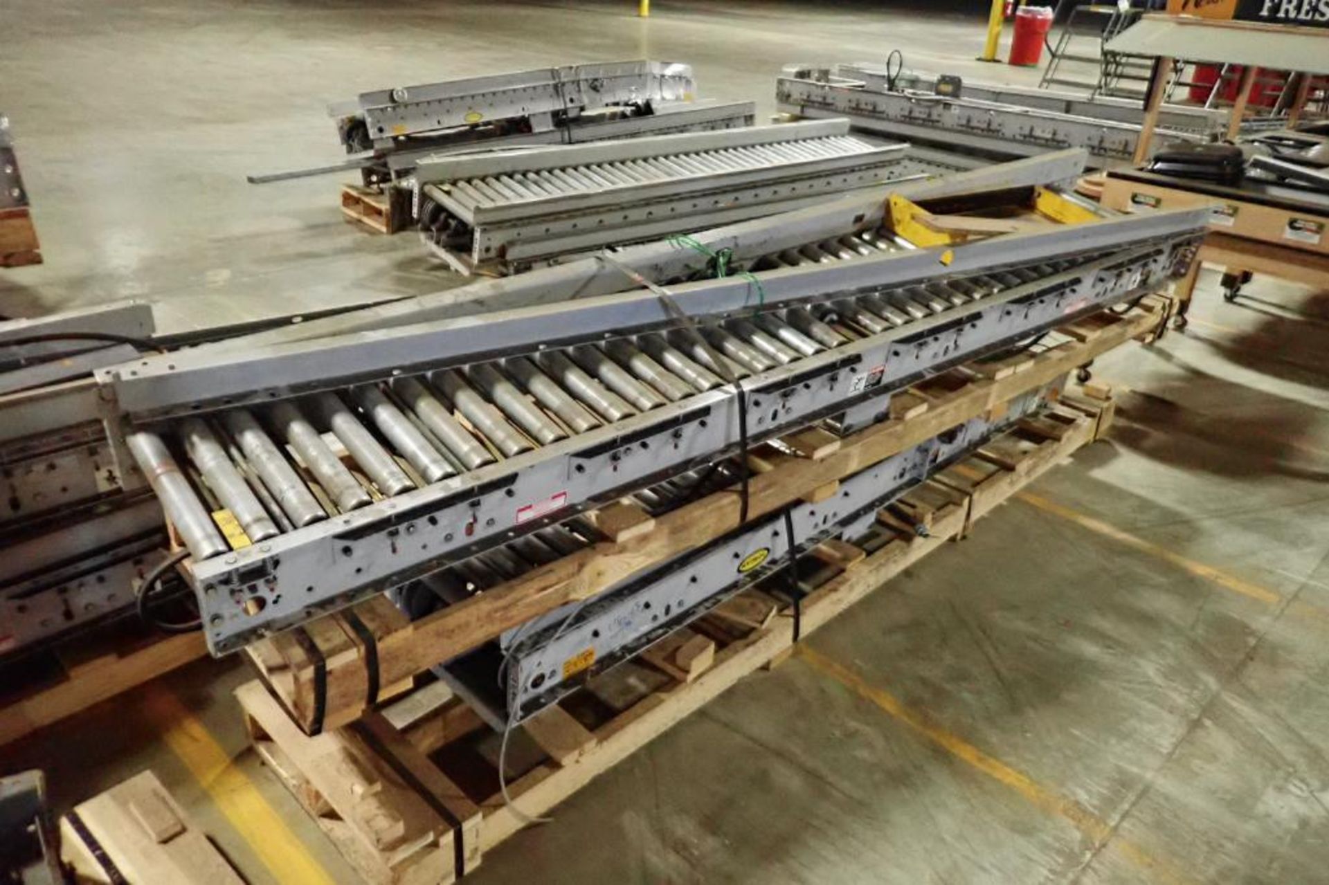 Approx. 180 ft. of Hytrol power roller conveyor {Located in Plymouth, IN} - Image 4 of 10